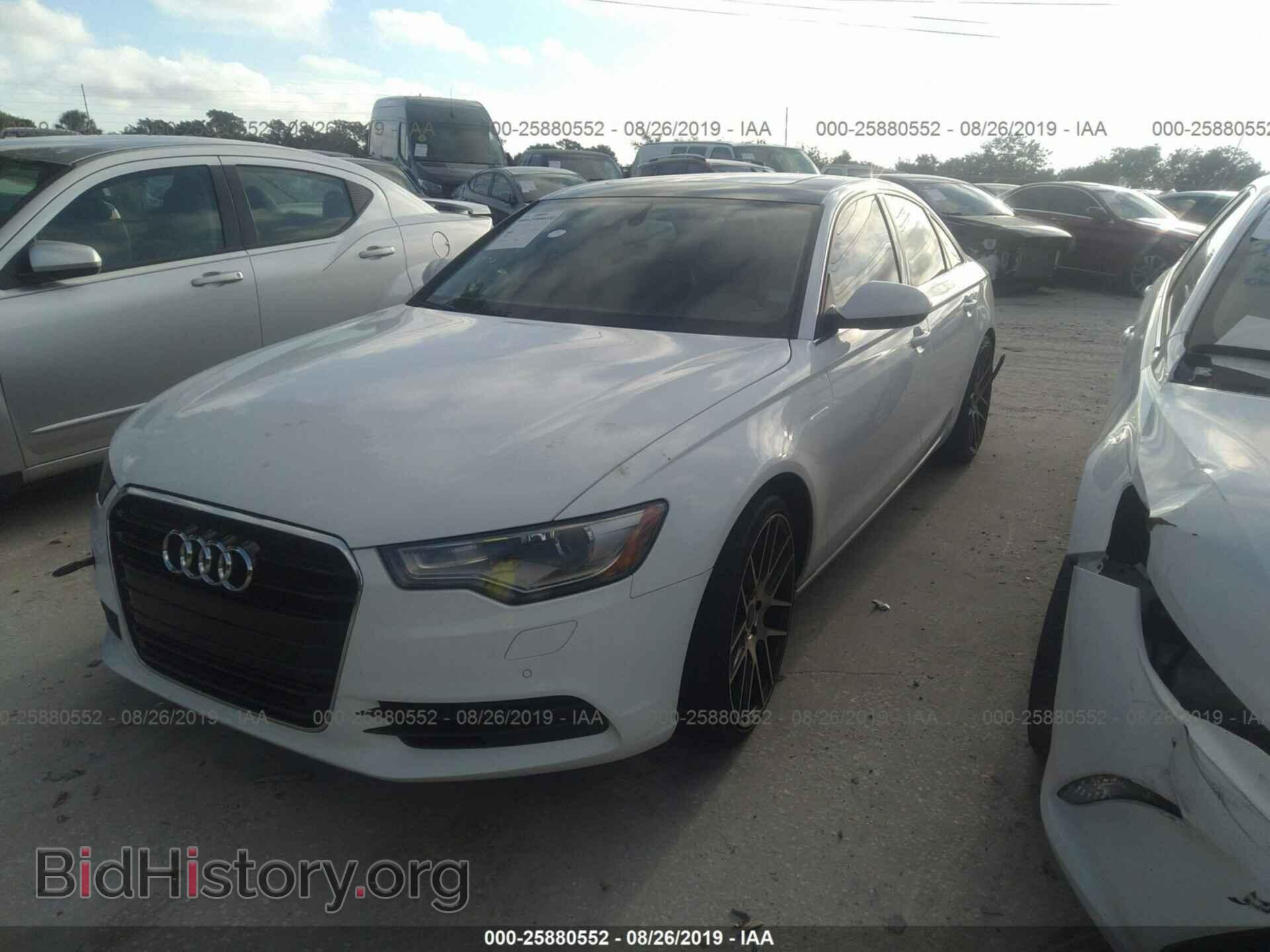 2012 AUDI A6 - VIN: WAUDFAFC3CN077425 - Фото 2