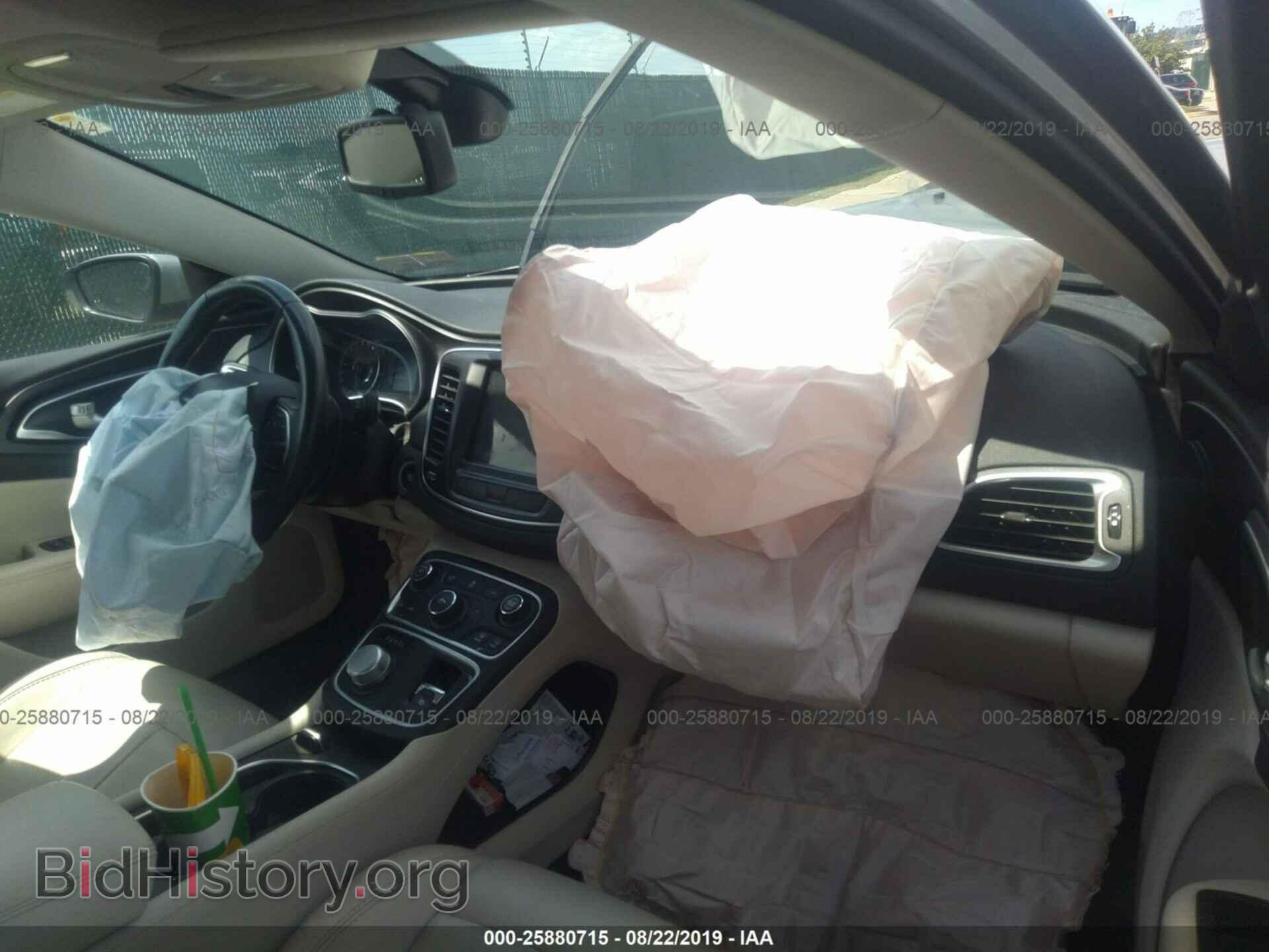 2016 CHRYSLER 200 - VIN: 1C3CCCAB0GN192009 - Photo 5