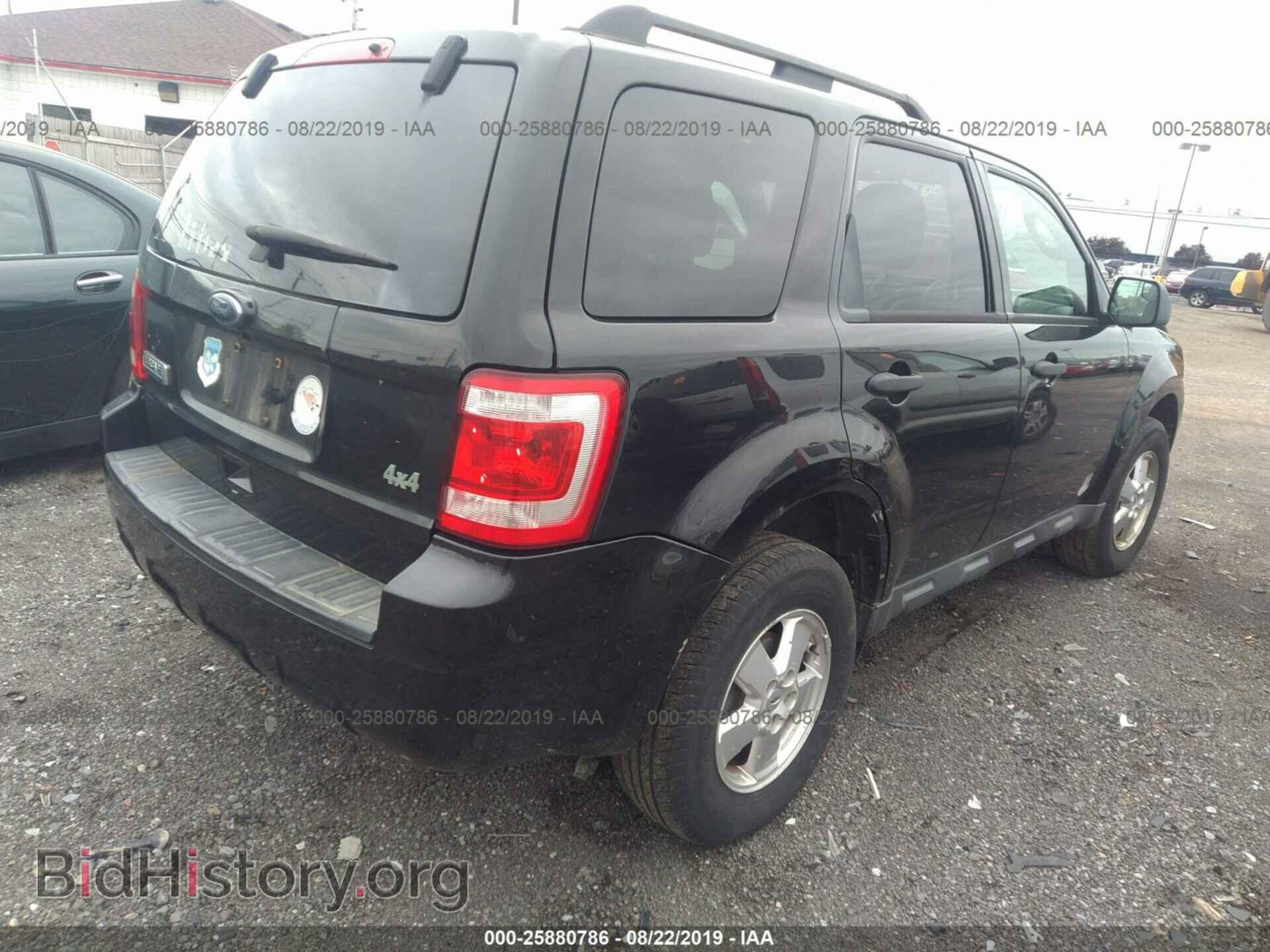 2011 FORD ESCAPE - VIN: 1FMCU9D72BKA42671 - Photo 4
