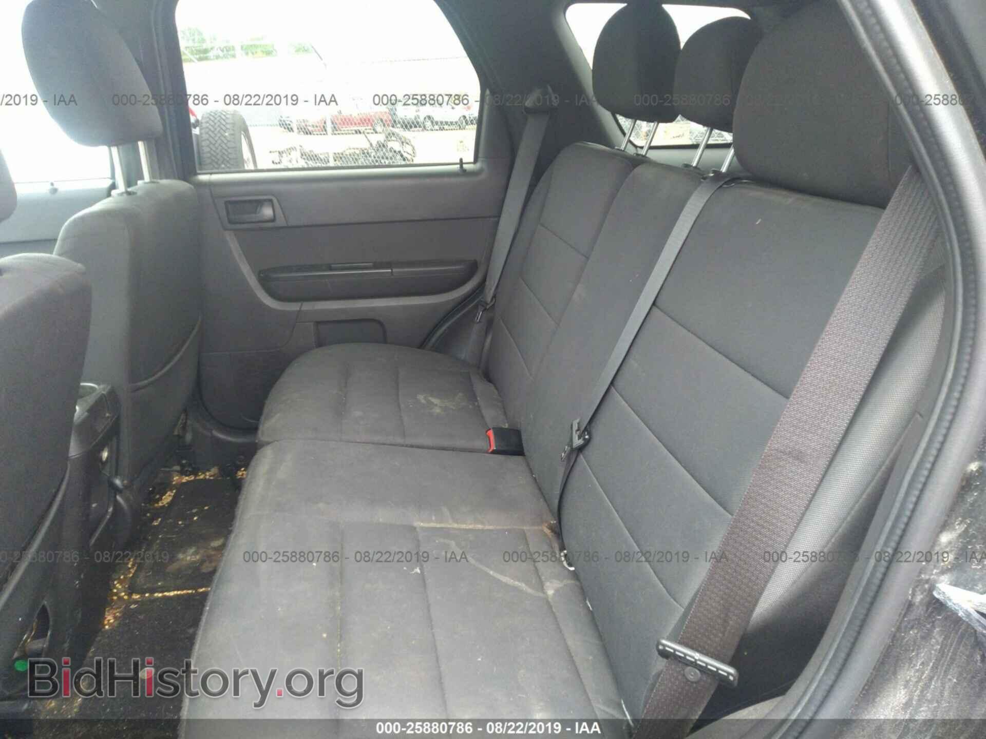 2011 FORD ESCAPE - VIN: 1FMCU9D72BKA42671 - Photo 8