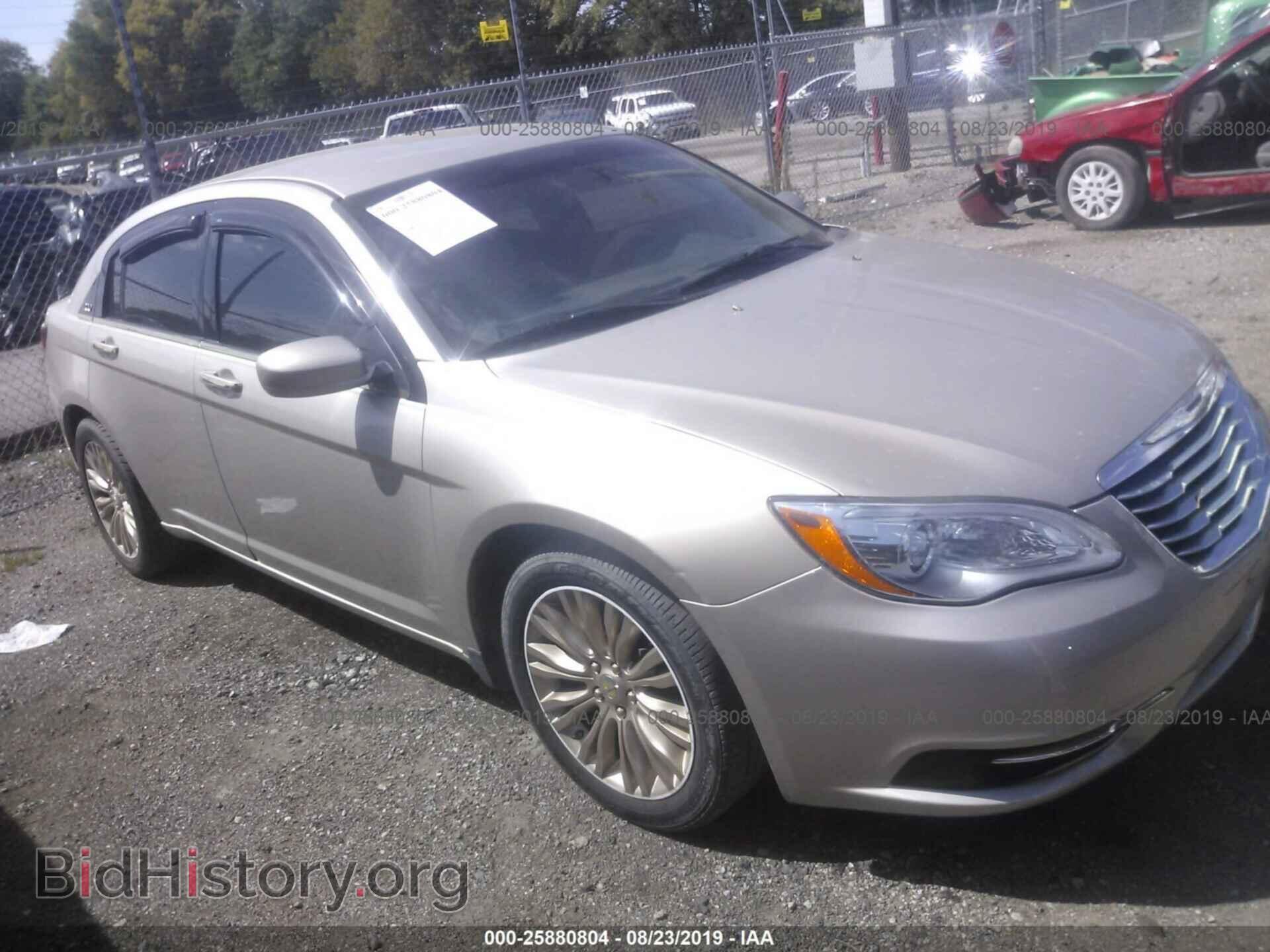 Фотография 1C3CCBAB7DN671906 - CHRYSLER 200 2013