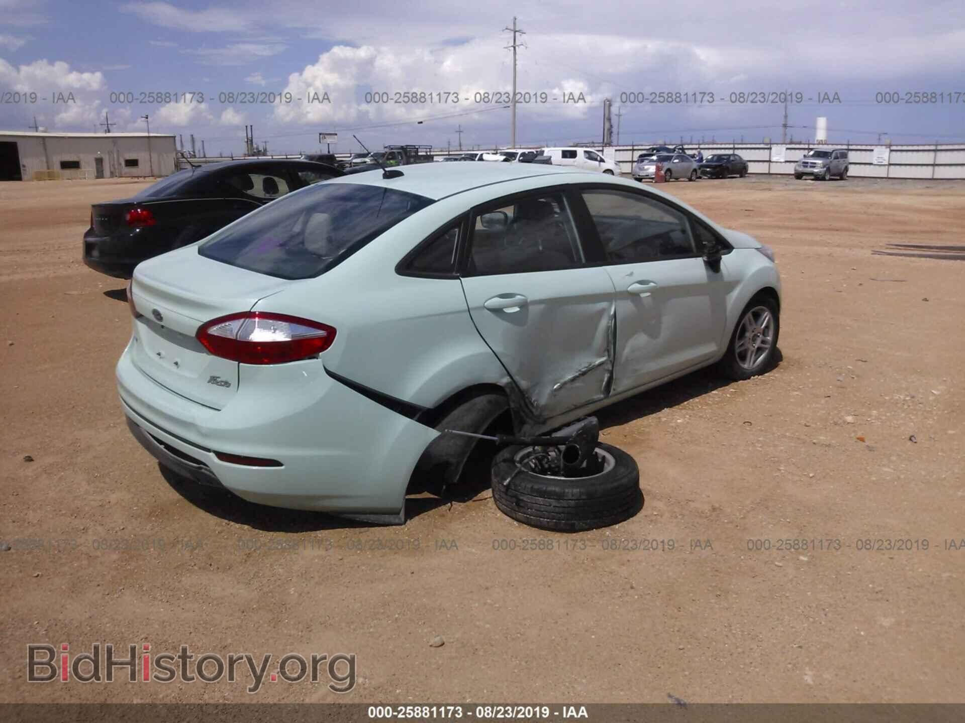 2017 FORD FIESTA - VIN: 3FADP4BJ2HM143041 - Фото 4