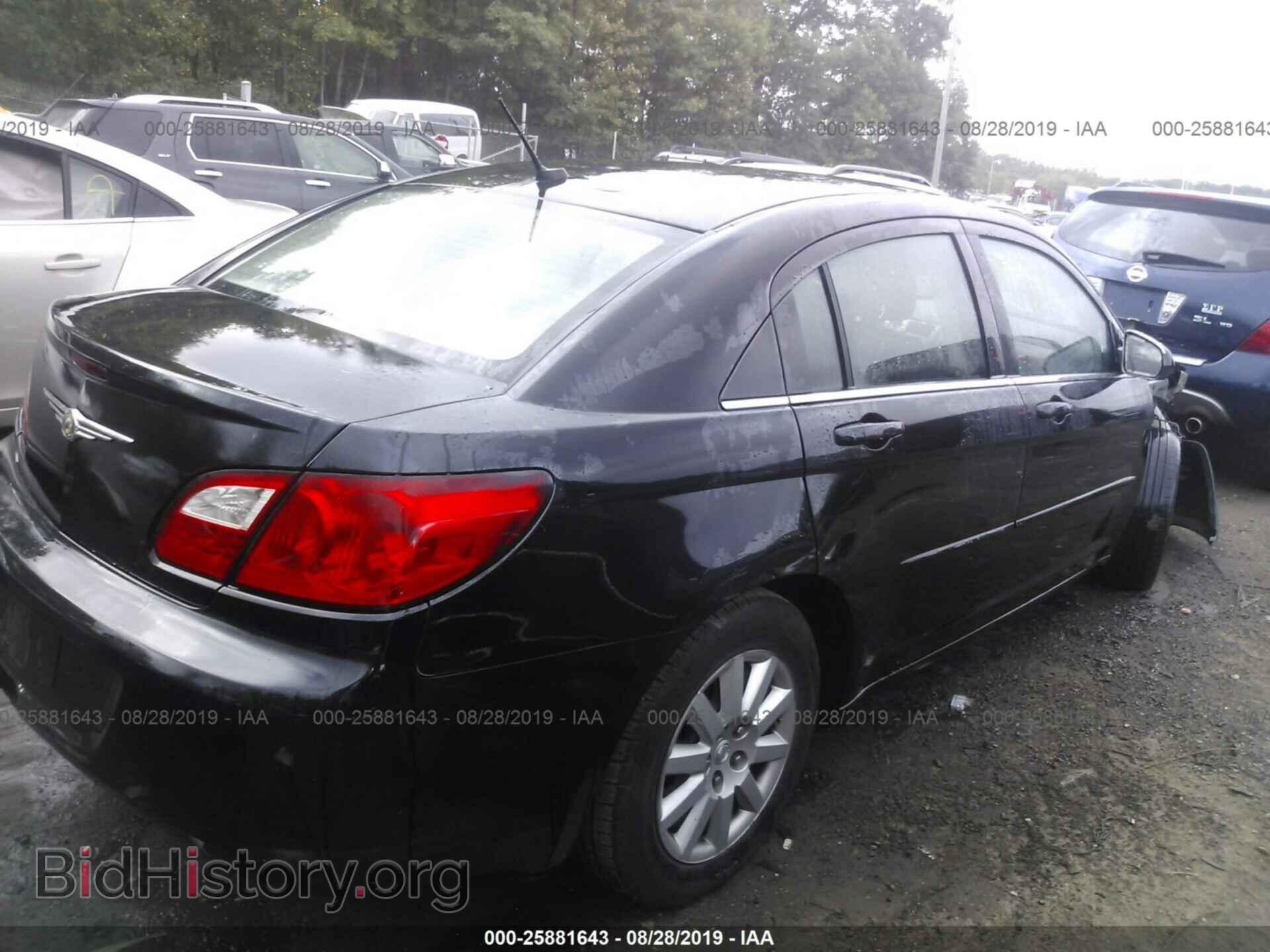 2010 CHRYSLER SEBRING - VIN: 1C3CC4FB2AN191031 - Фото 4