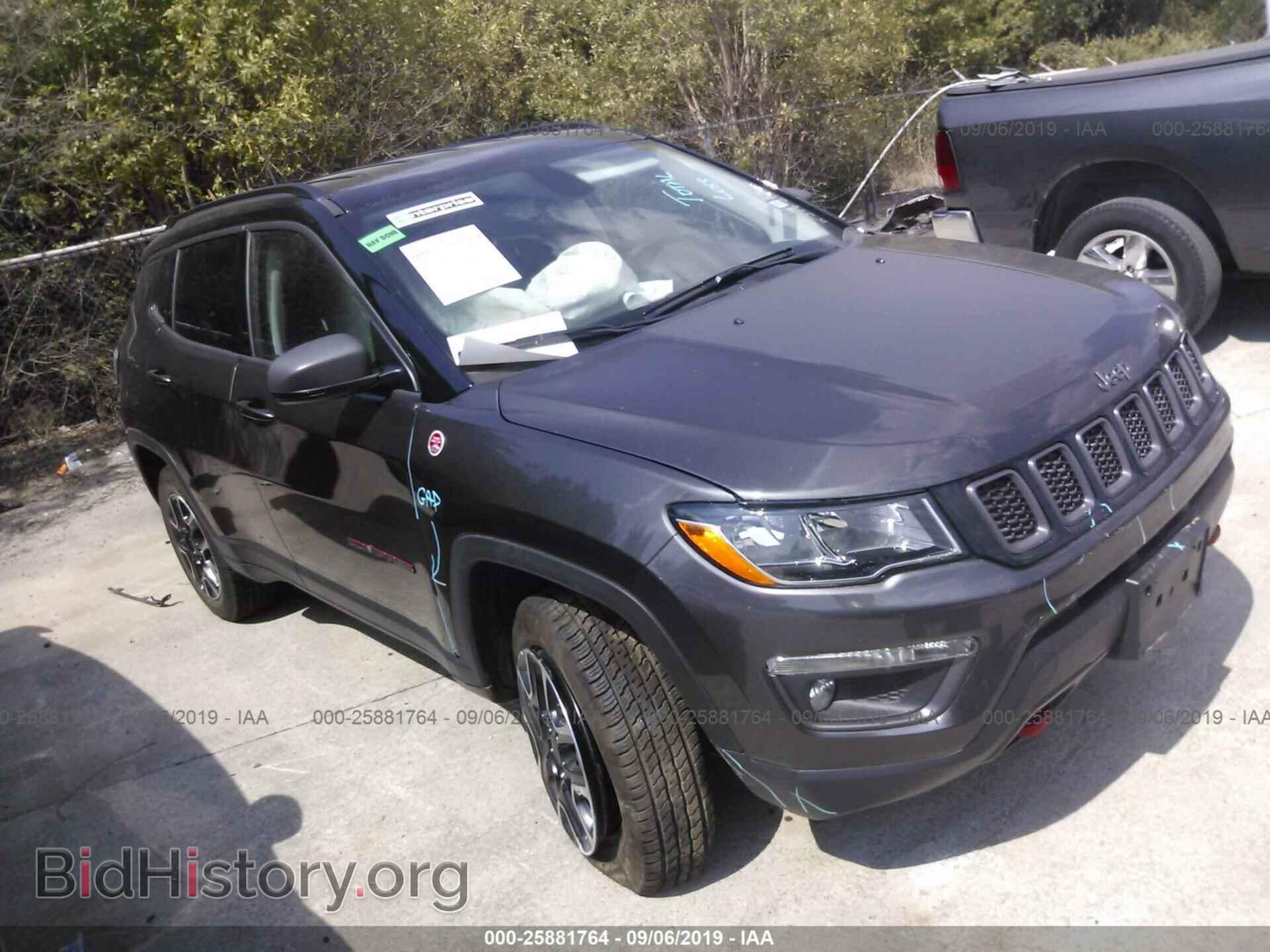 Фотография 3C4NJDDB3KT800058 - JEEP COMPASS 2019