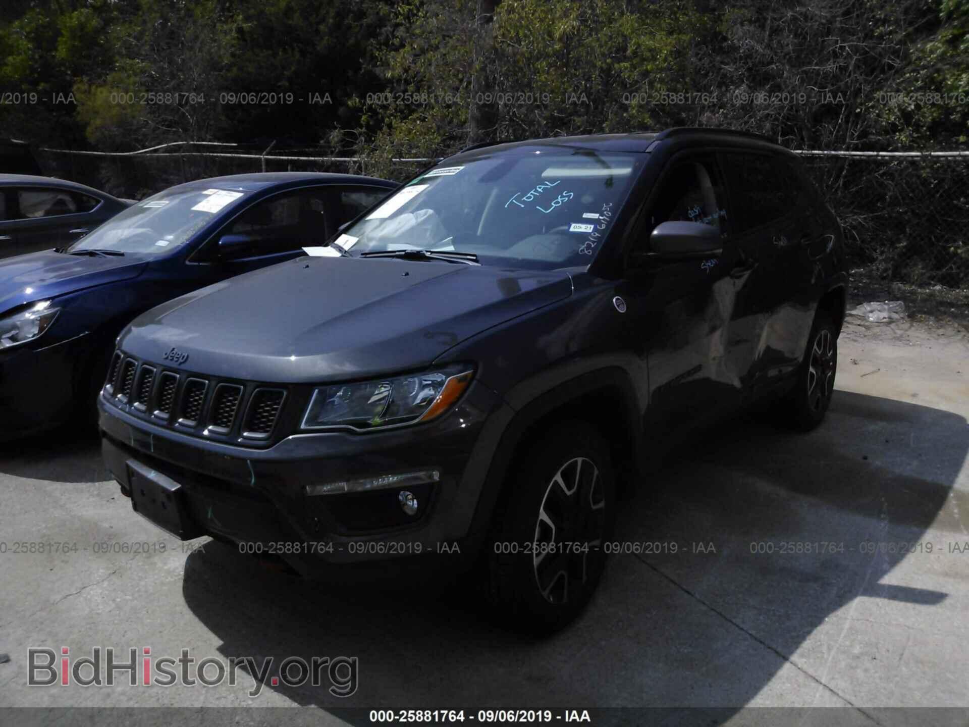 2019 JEEP COMPASS - VIN: 3C4NJDDB3KT800058 - Фото 2