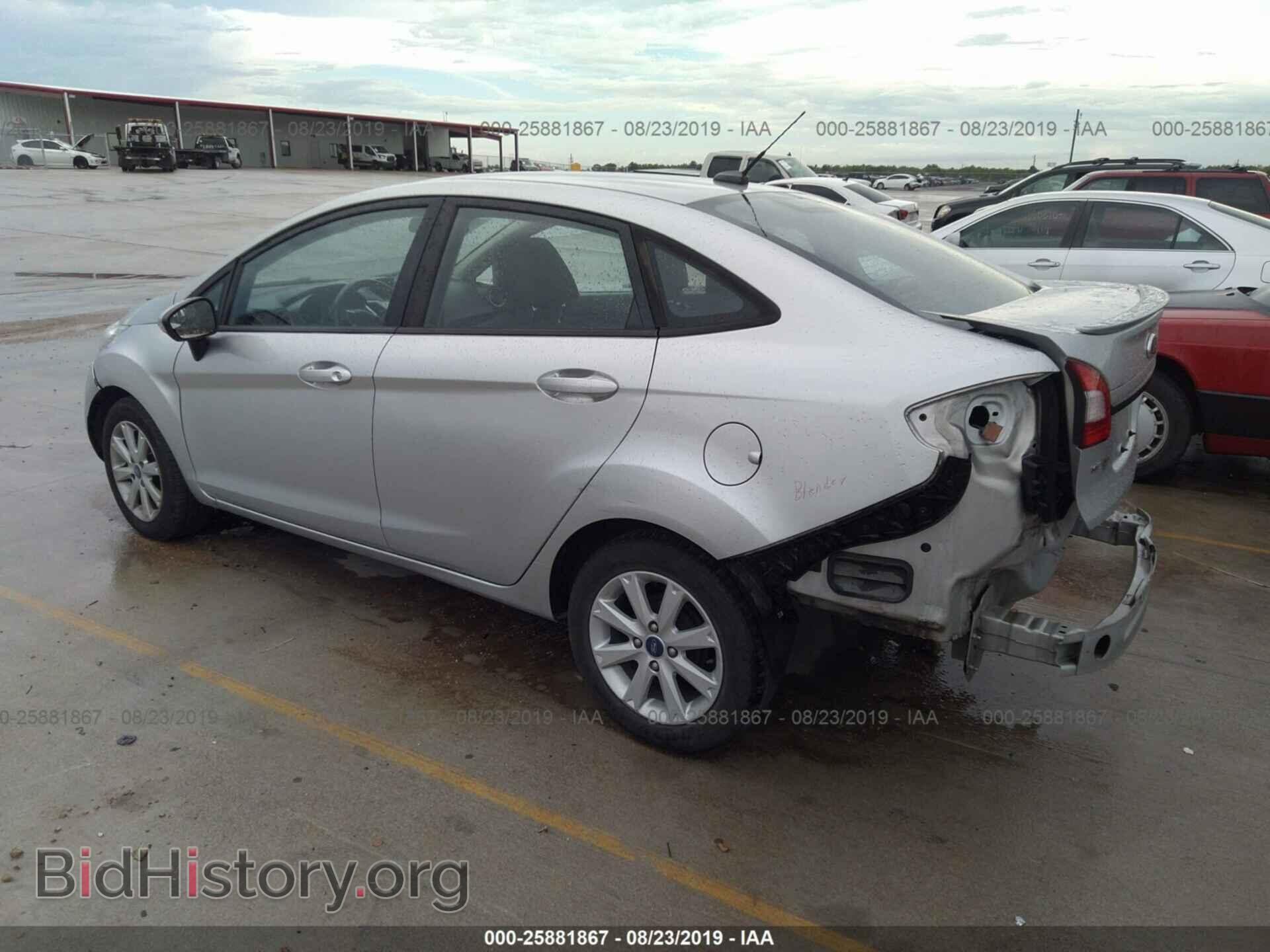 2013 FORD FIESTA - VIN: 3FADP4BJ4DM200088 - Фото 3