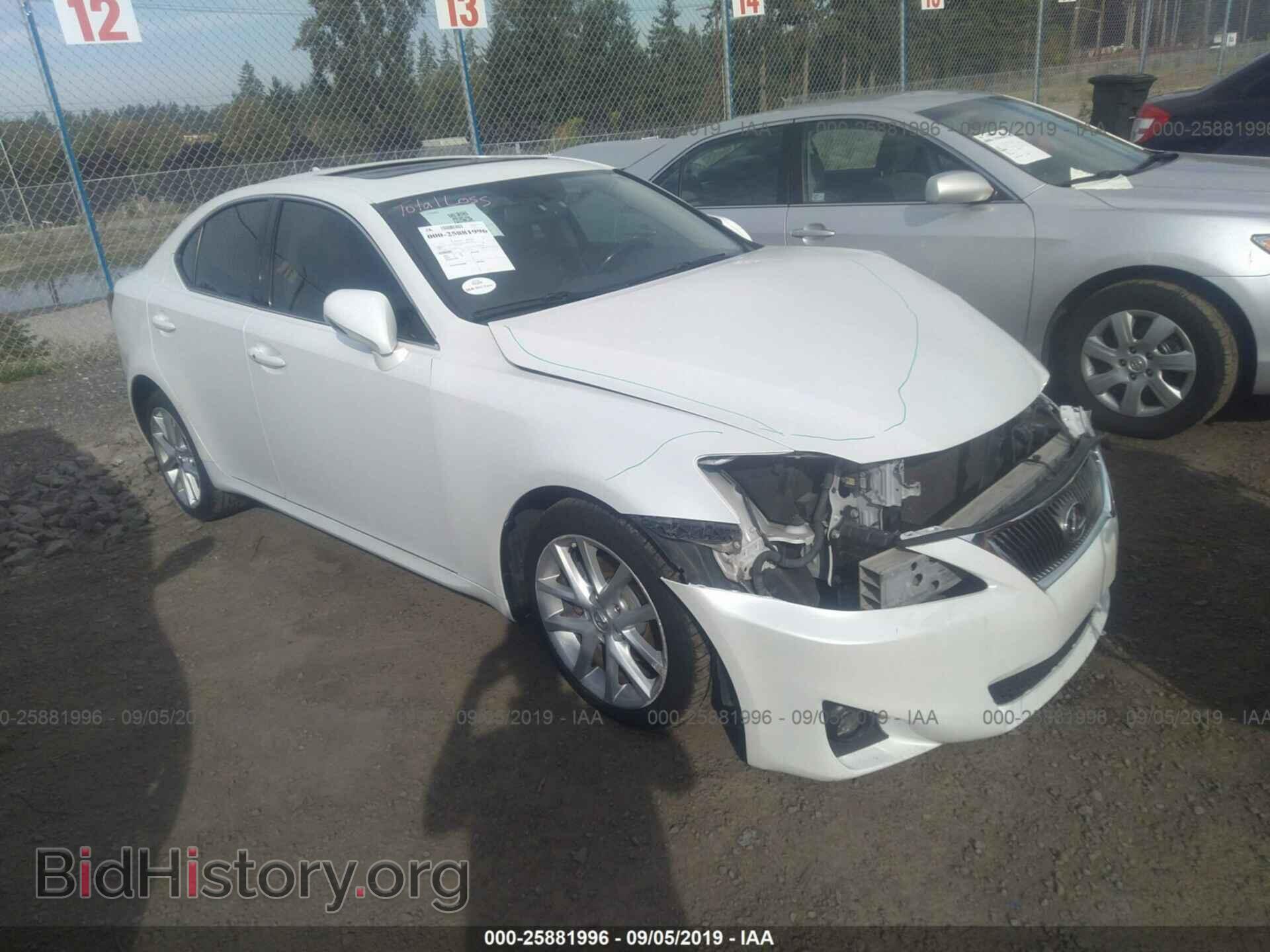 Фотография JTHCF5C27C5057341 - LEXUS IS 2012