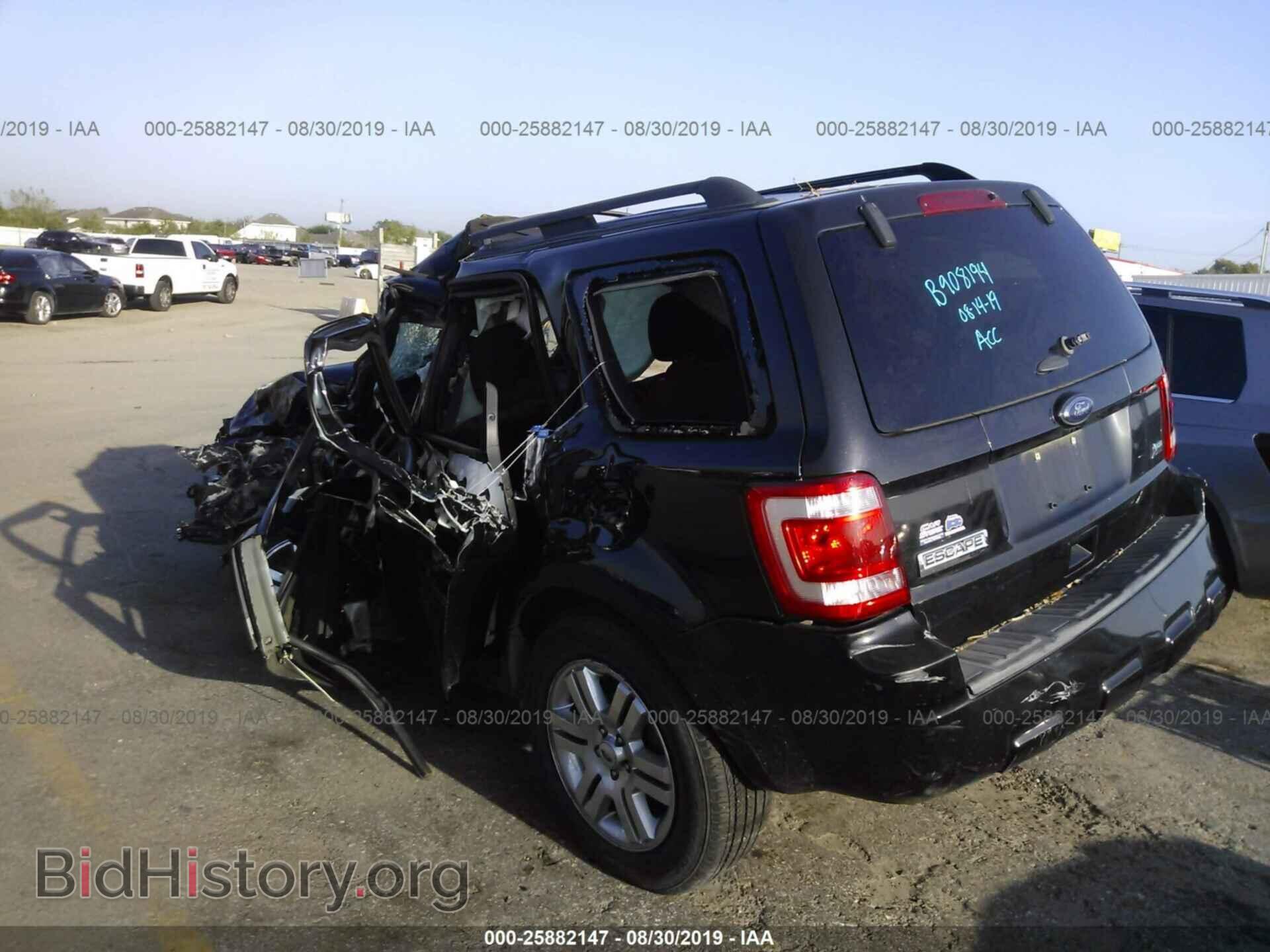 2011 FORD ESCAPE - VIN: 1FMCU0DG5BKB59771 - Фото 3