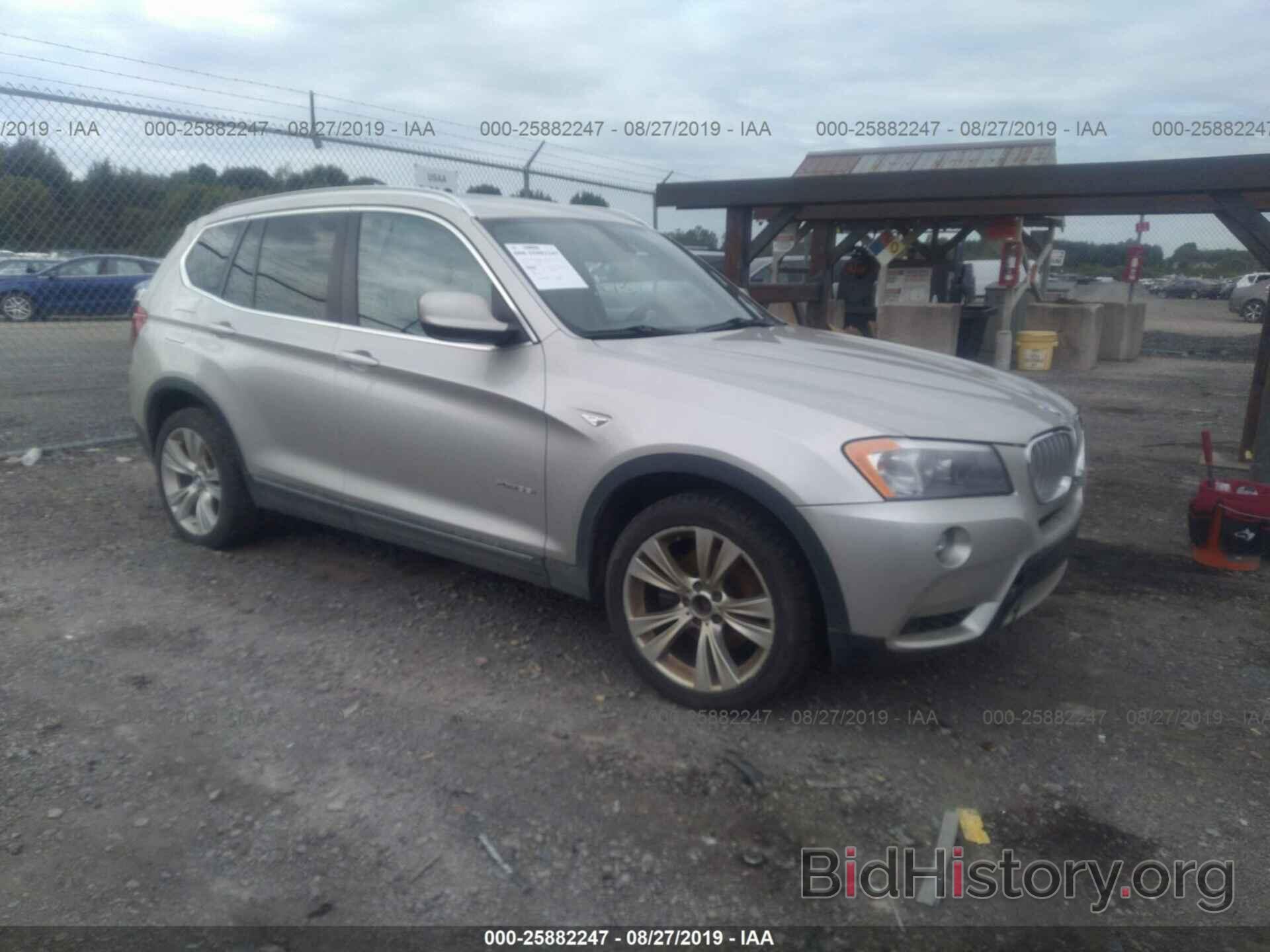 Photo 5UXWX7C5XCL736273 - BMW X3 2012