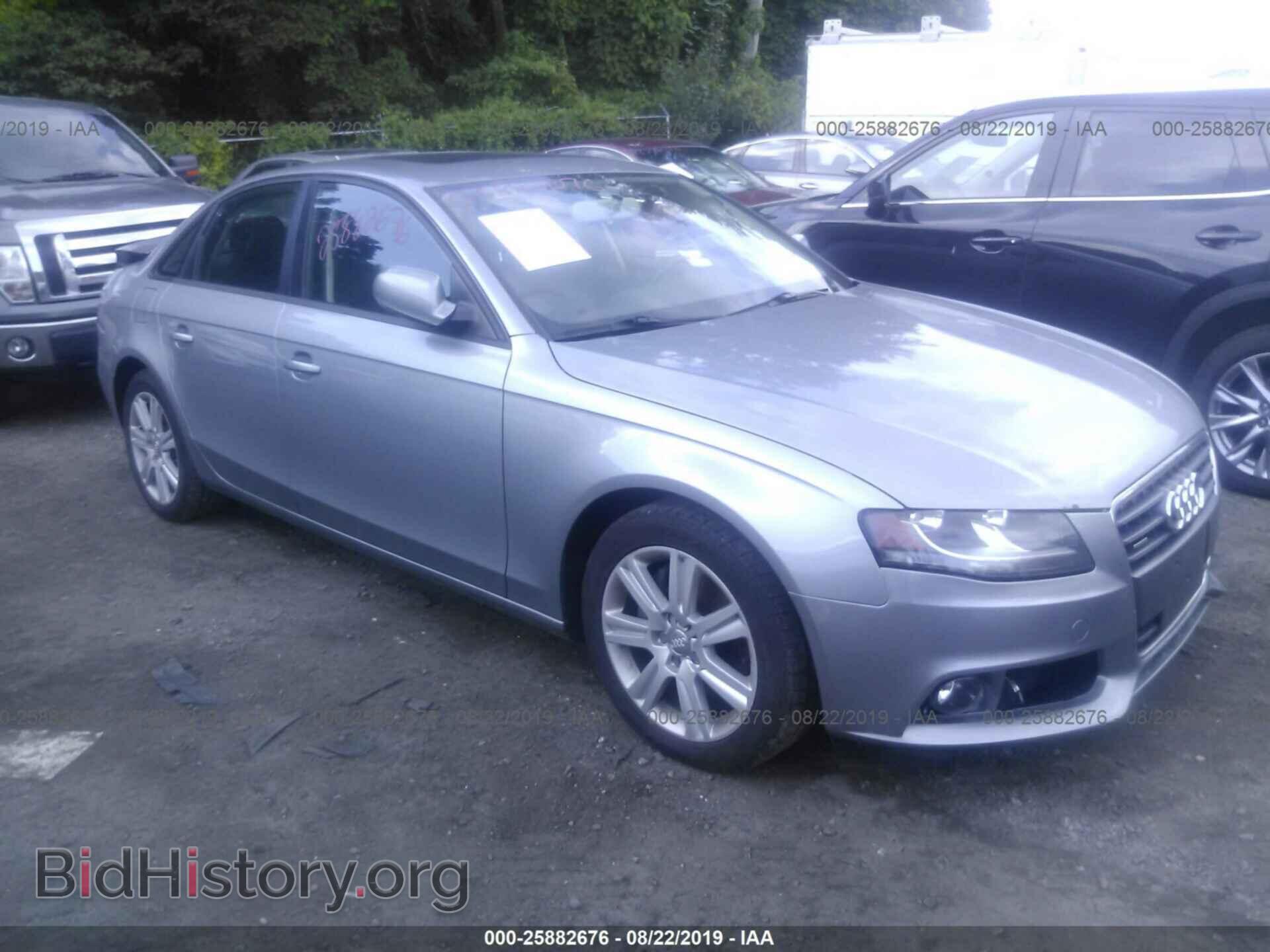 Фотография WAUBFAFL8BN036410 - AUDI A4 2011