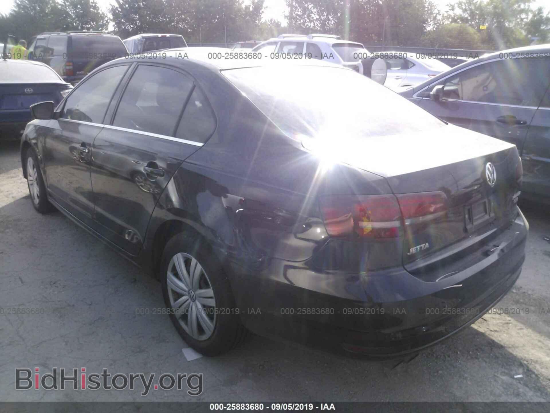 2017 VOLKSWAGEN JETTA - VIN: 3VW2B7AJXHM318183 - Фото 3