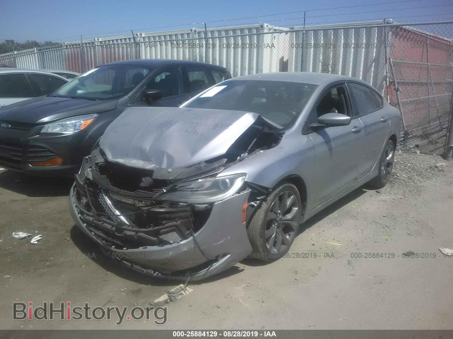 2015 CHRYSLER 200 - VIN: 1C3CCCBG4FN689704 - Photo 2