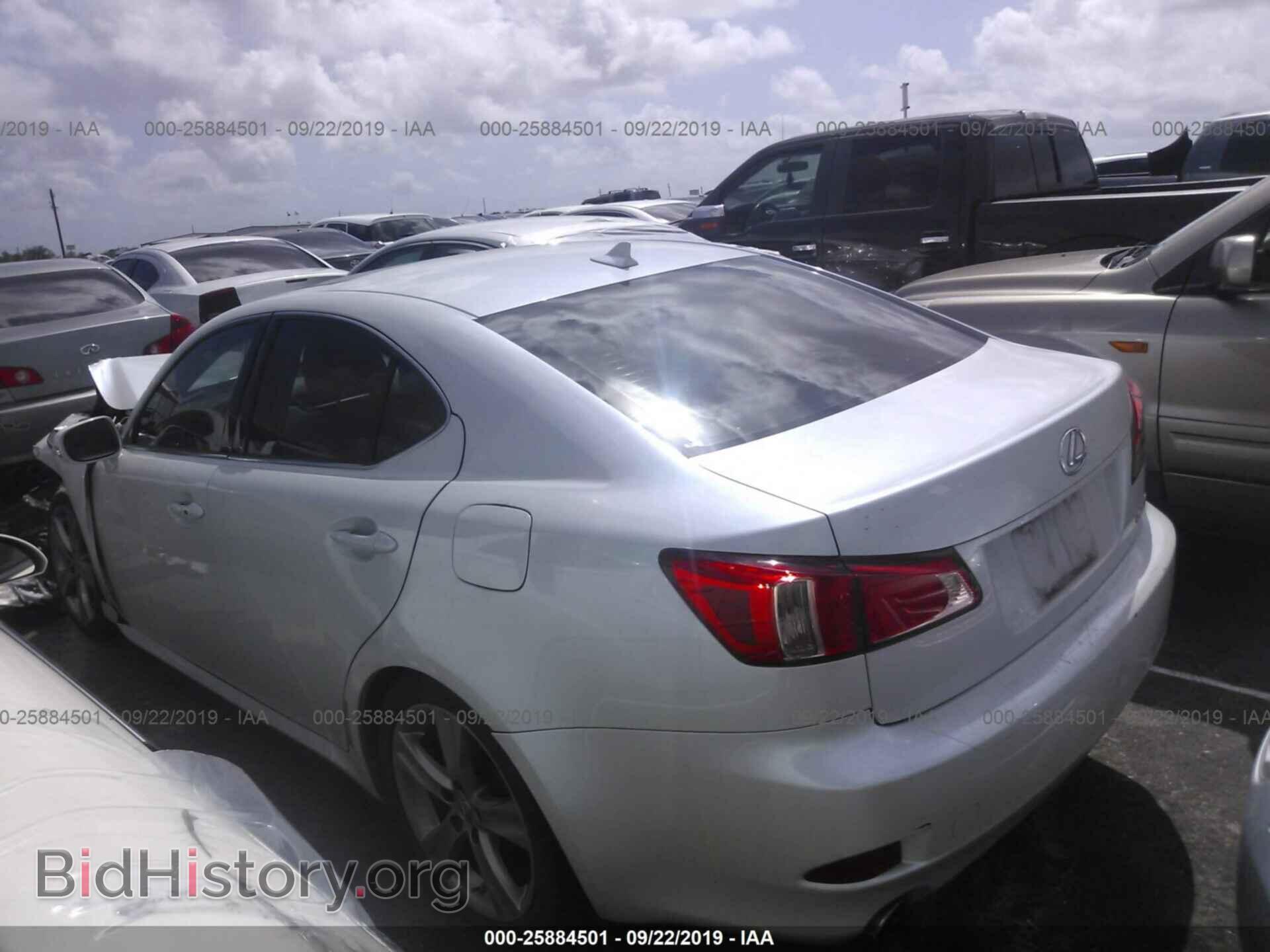 2011 LEXUS IS - VIN: JTHBF5C24B5146228 - Фото 3