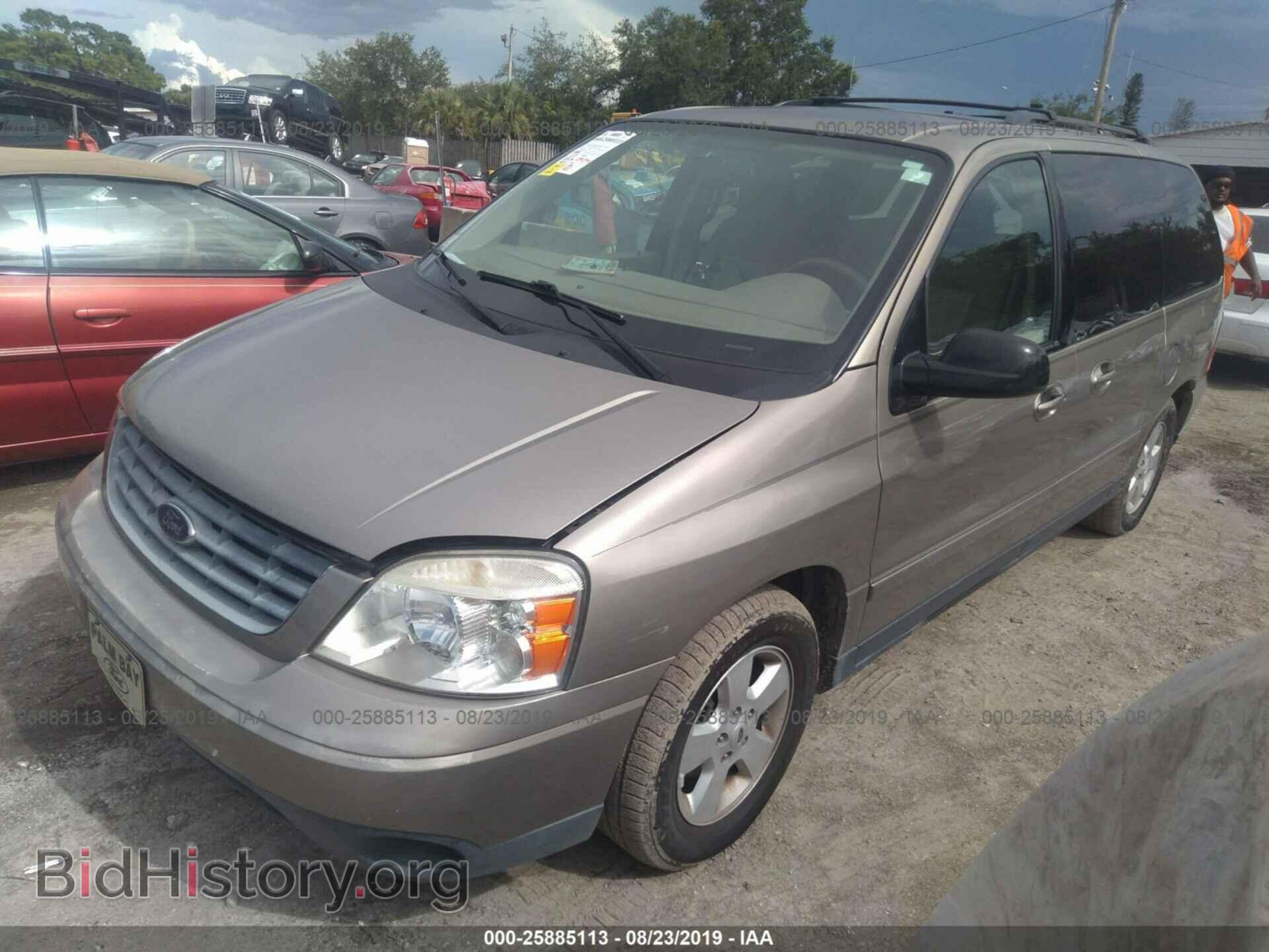 2004 FORD FREESTAR - VIN: 2FMZA57654BB07802 - Фото 2