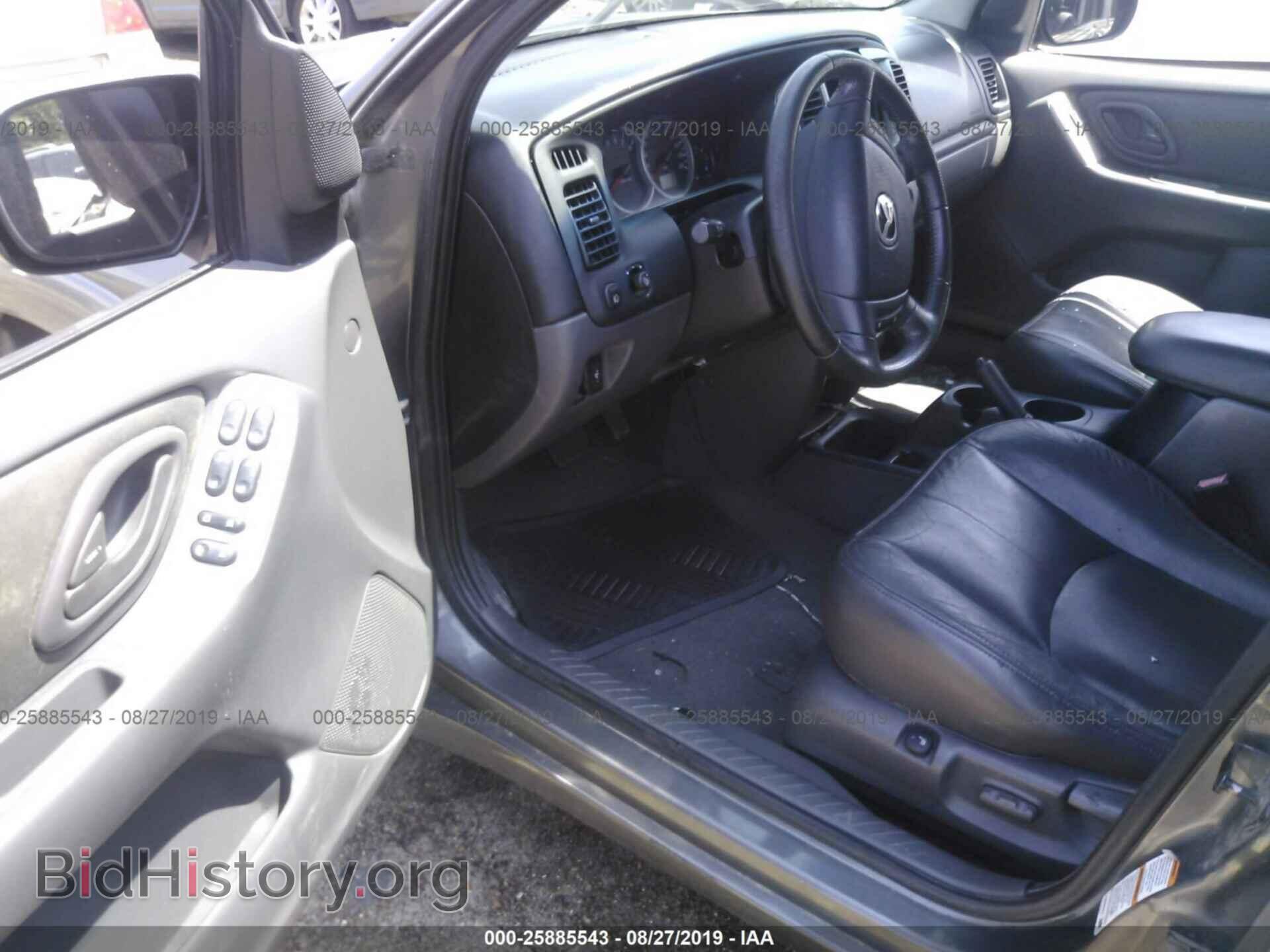 2004 MAZDA TRIBUTE - VIN: 4F2CZ06184KM32347 - Photo 5