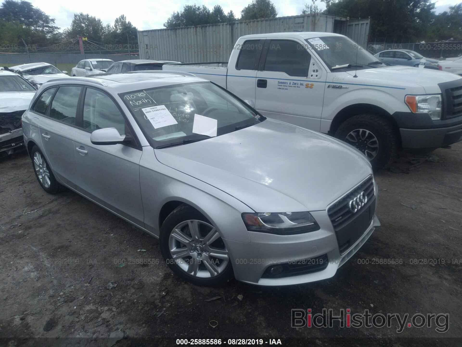 Photo WAUSFAFL2BA156873 - AUDI A4 2011