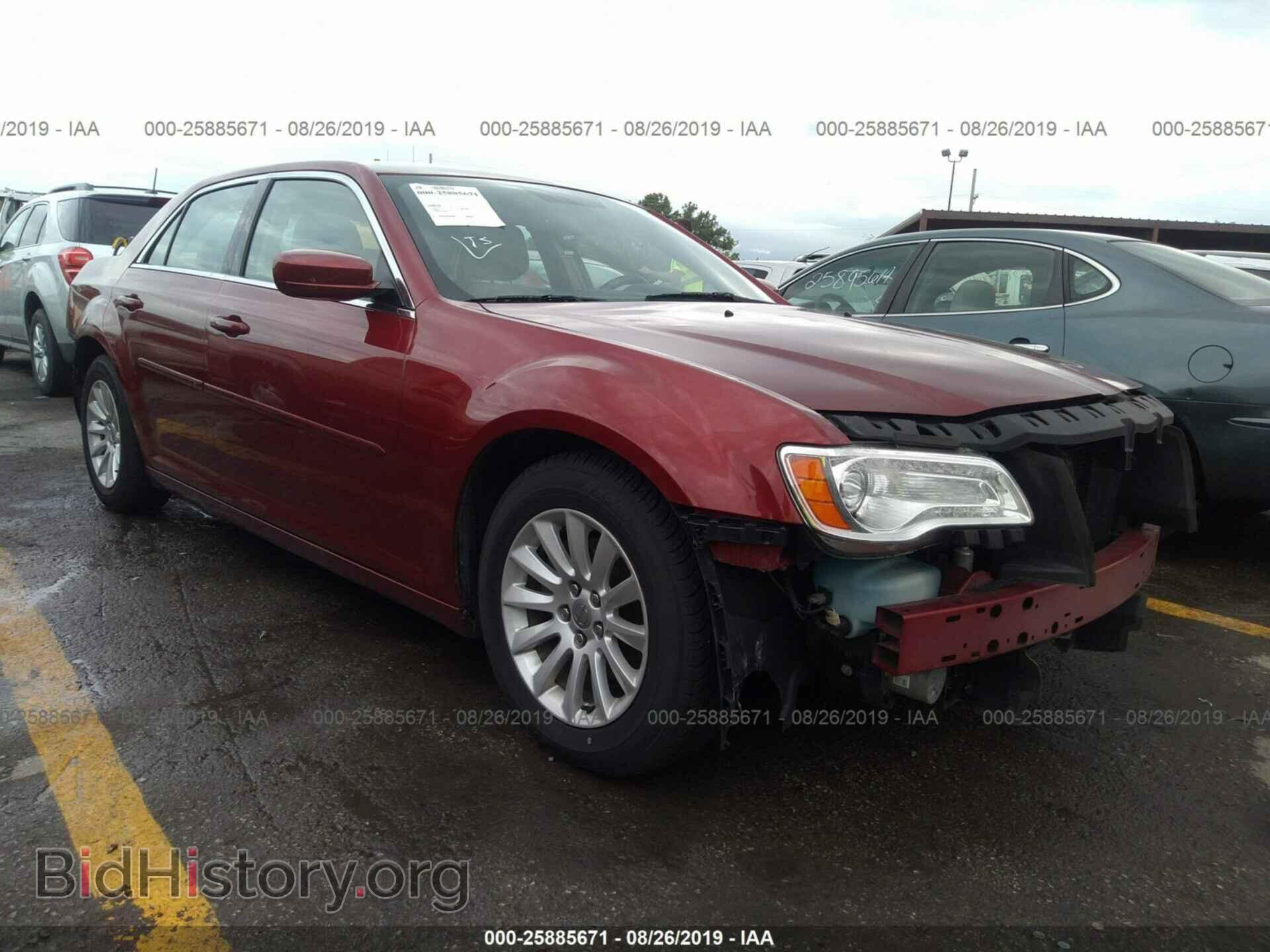 Фотография 2C3CCAAG2CH217298 - CHRYSLER 300 2012