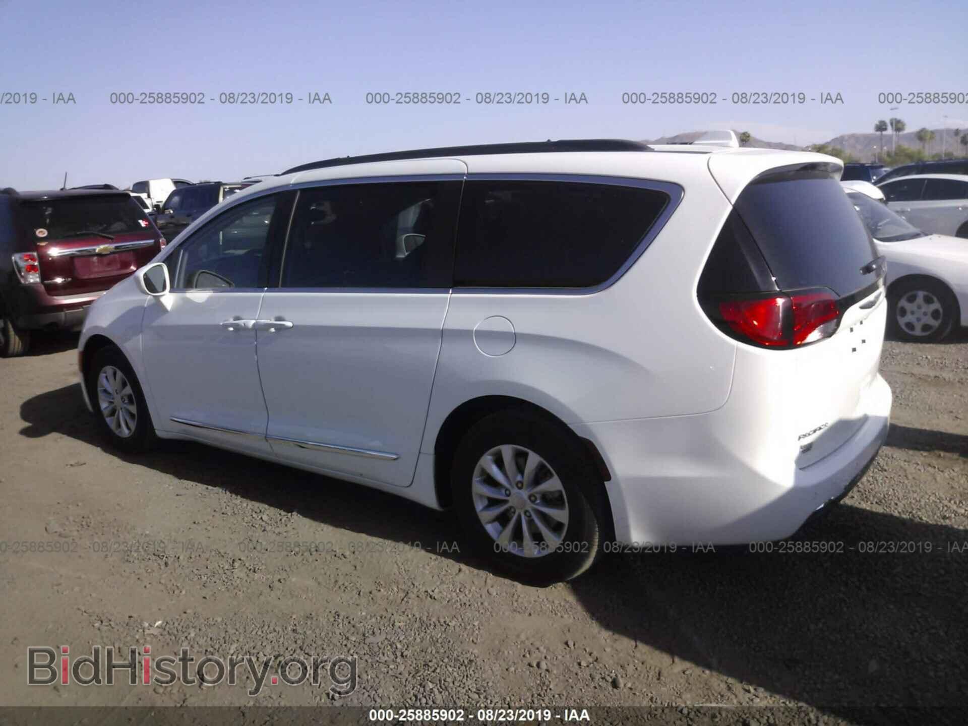 2017 CHRYSLER PACIFICA - VIN: 2C4RC1BG5HR815911 - Photo 3