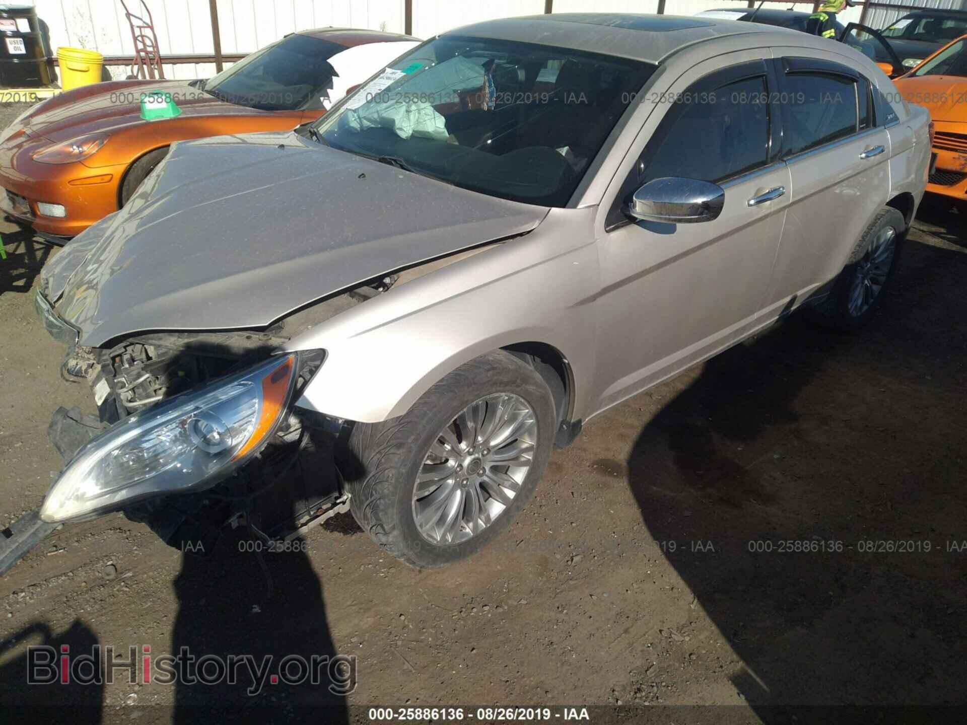2013 CHRYSLER 200 - VIN: 1C3CCBCG7DN574987 - Photo 2