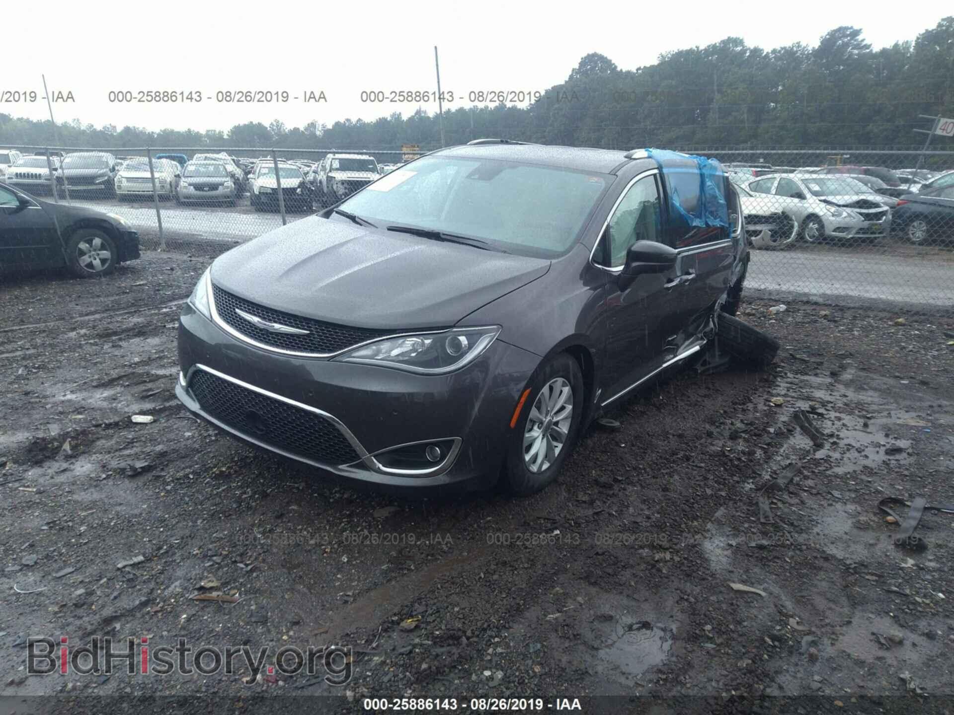 2019 CHRYSLER PACIFICA - VIN: 2C4RC1BG9KR581568 - Фото 2