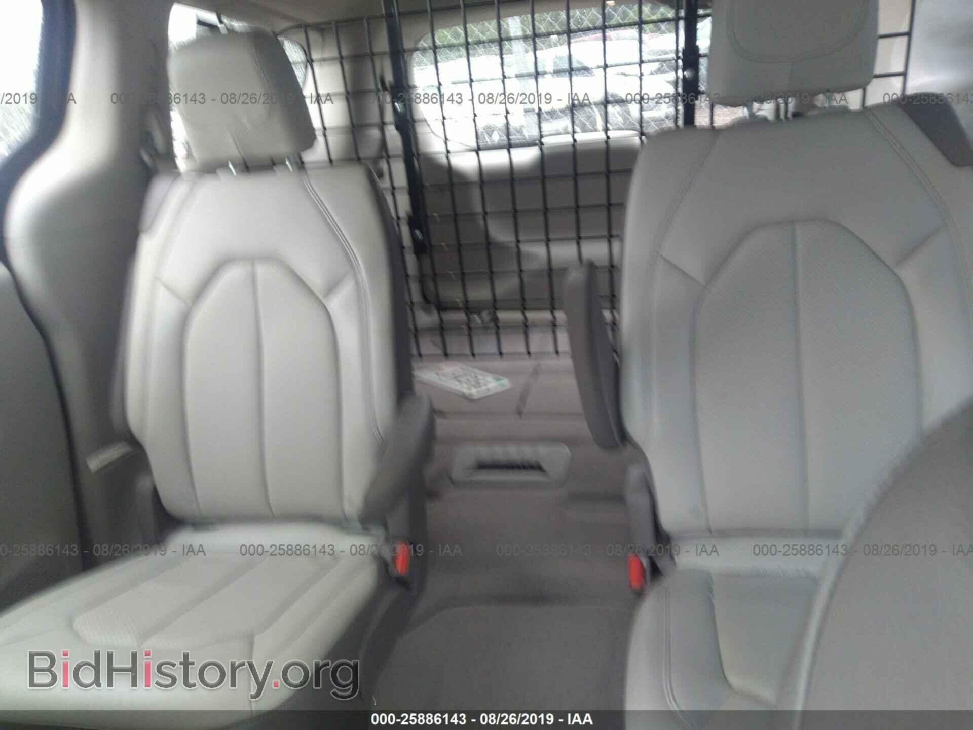 2019 CHRYSLER PACIFICA - VIN: 2C4RC1BG9KR581568 - Фото 8
