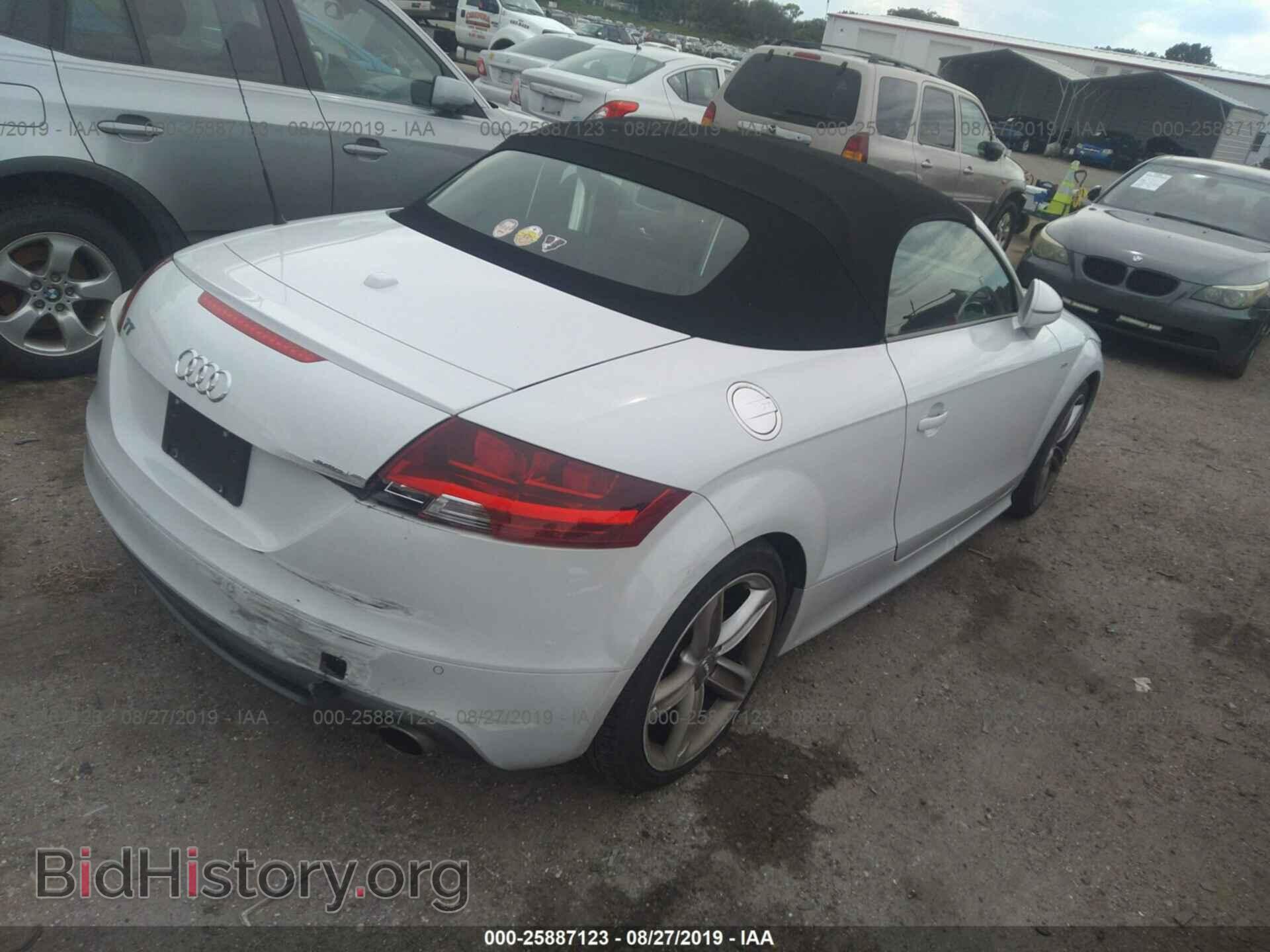 2015 AUDI TT - VIN: TRUSFAFK3F1000945 - Фото 4
