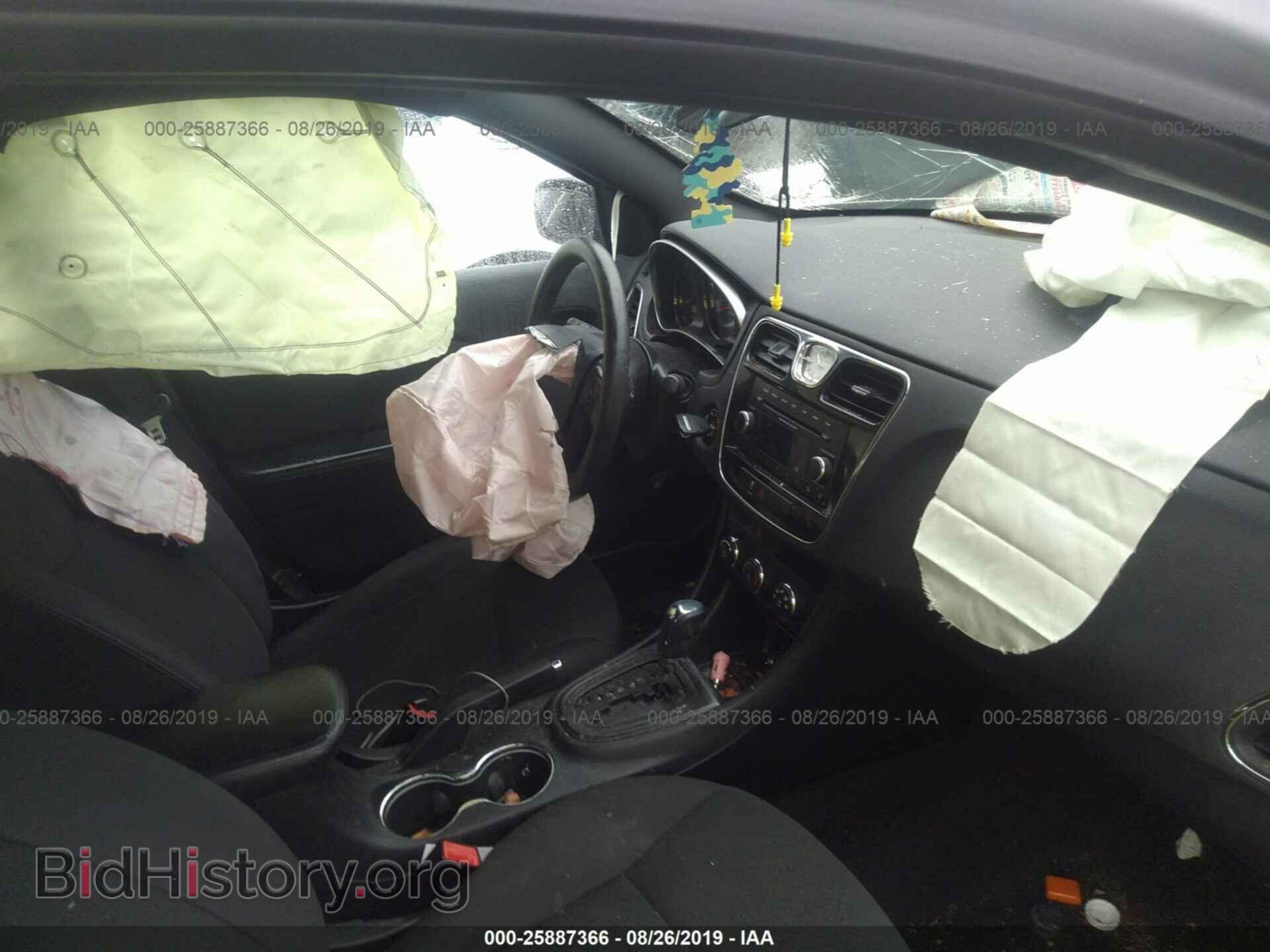 2012 CHRYSLER 200 - VIN: 1C3CCBAB9CN172295 - Фото 5