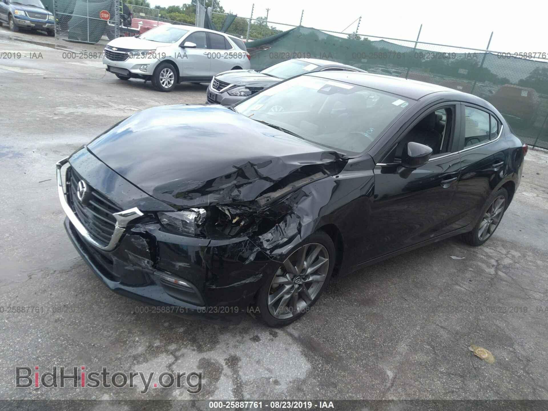 2018 MAZDA 3 - VIN: 3MZBN1V3XJM209292 - Фото 2