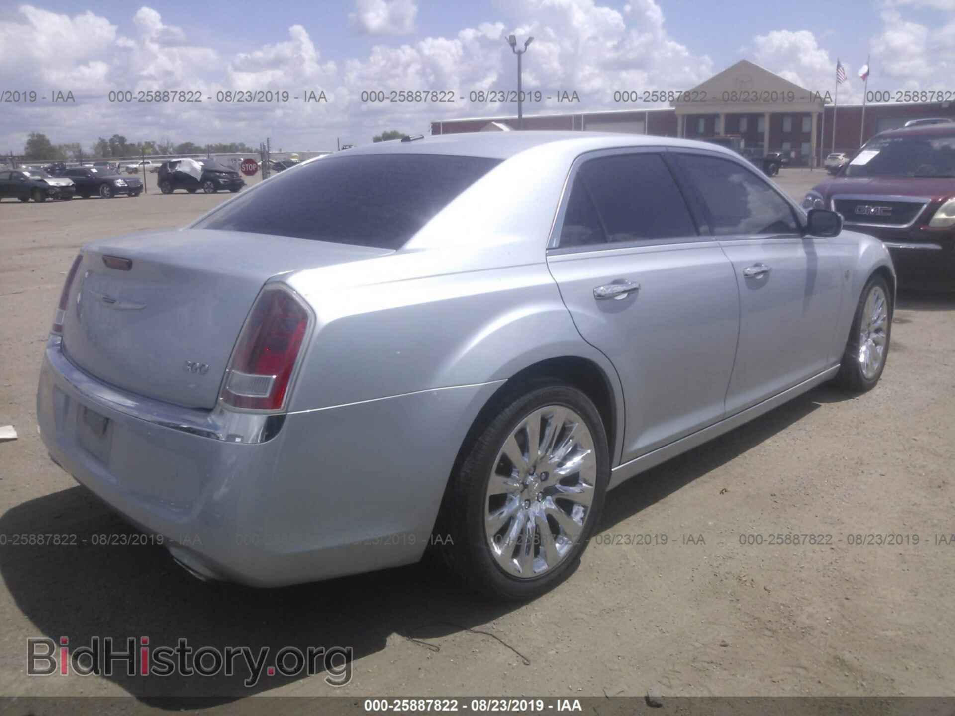 2013 CHRYSLER 300 - VIN: 2C3CCAAG7DH698408 - Фото 4