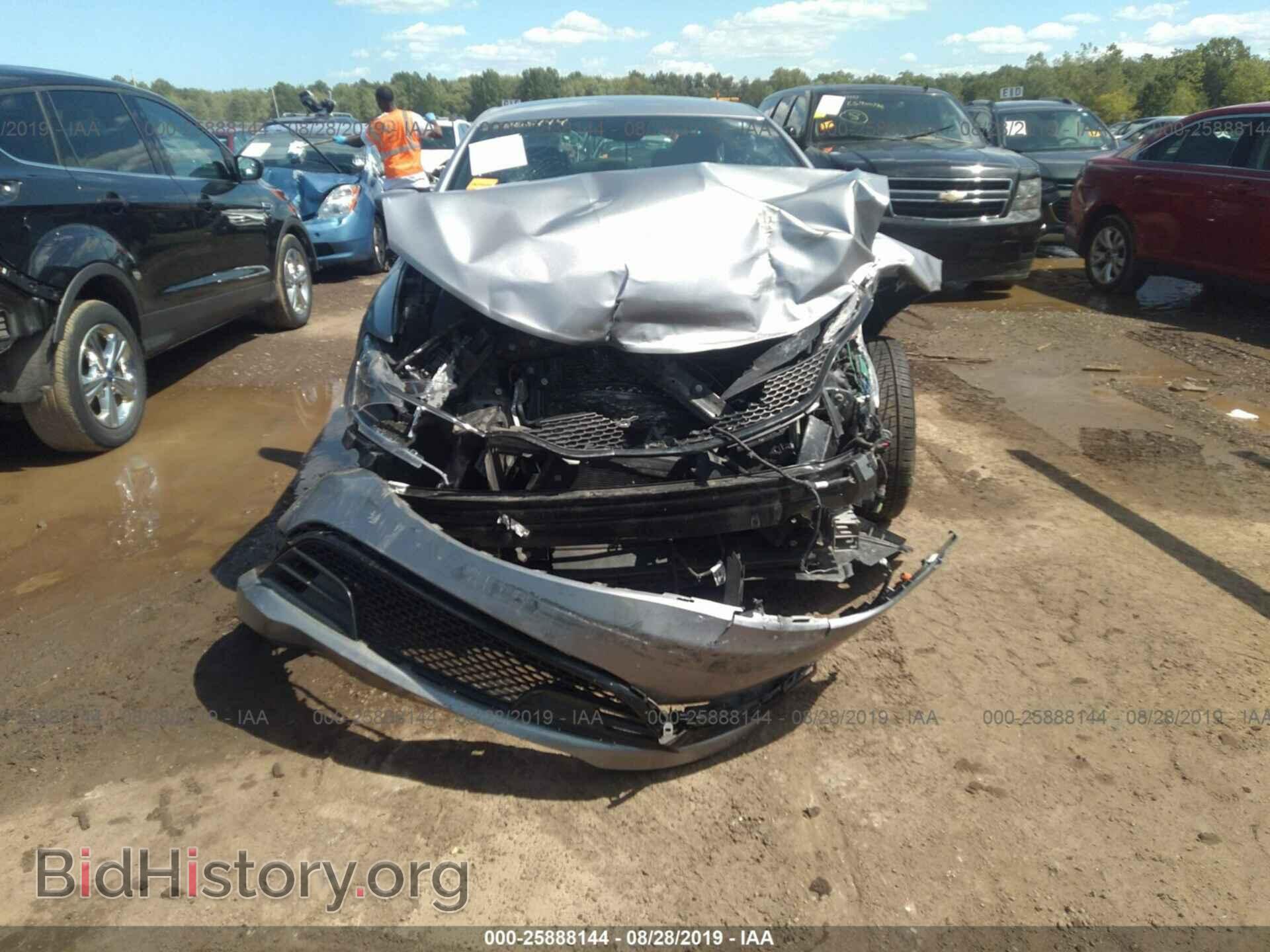 2015 CHRYSLER 200 - VIN: 1C3CCCBB9FN755314 - Photo 6