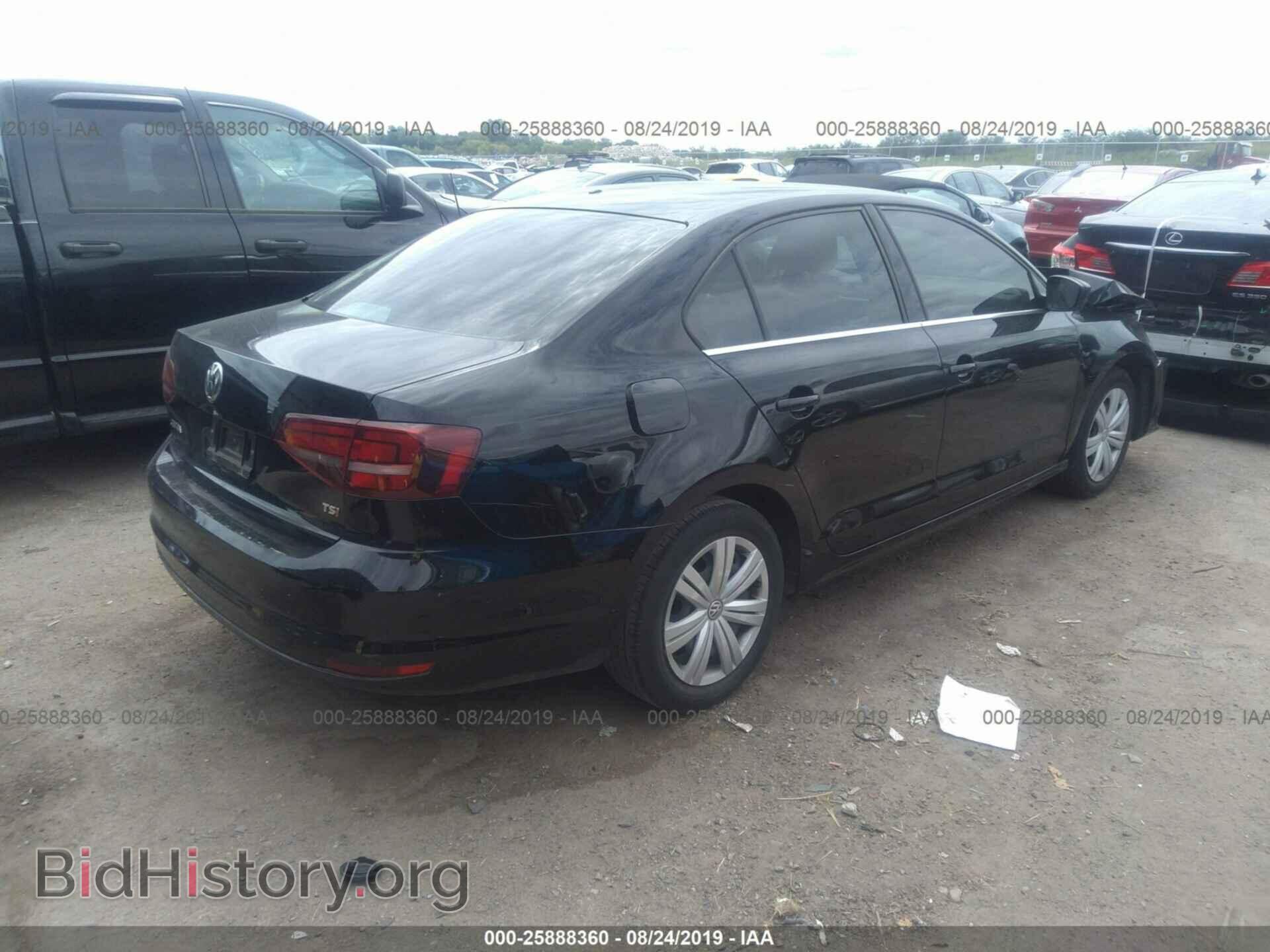 2017 VOLKSWAGEN JETTA - VIN: 3VW2B7AJXHM230539 - Photo 4