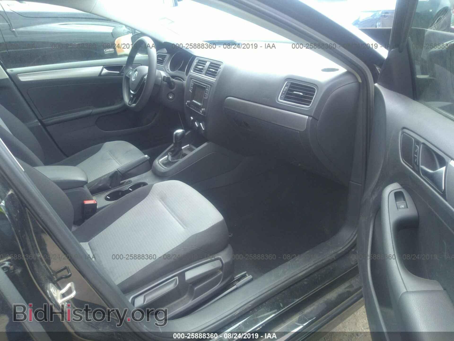 2017 VOLKSWAGEN JETTA - VIN: 3VW2B7AJXHM230539 - Photo 5