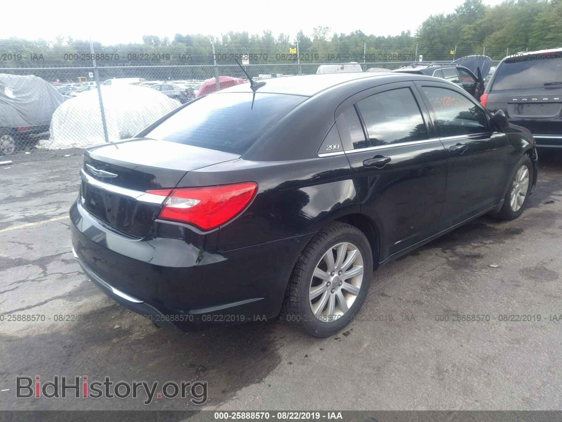 2011 CHRYSLER 200 - VIN: 1C3BC1FB6BN592979 - Фото 4