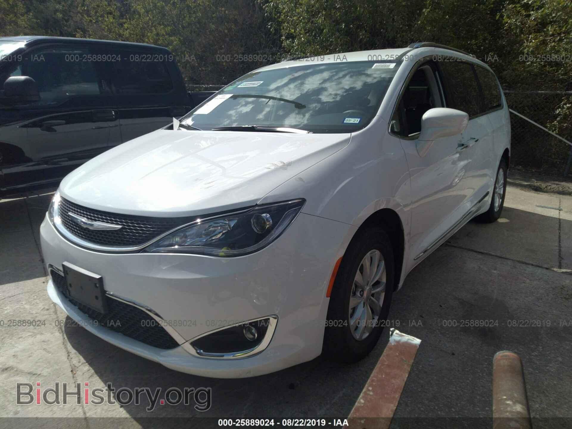 2019 CHRYSLER PACIFICA - VIN: 2C4RC1BG2KR731956 - Фото 2