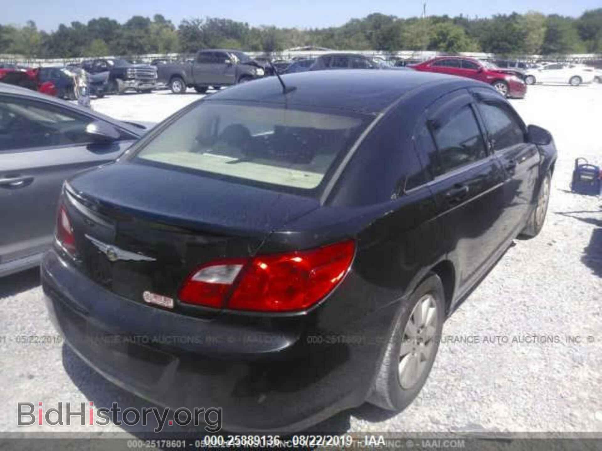 2009 CHRYSLER SEBRING - VIN: 1C3LC46B69N513701 - Фото 4