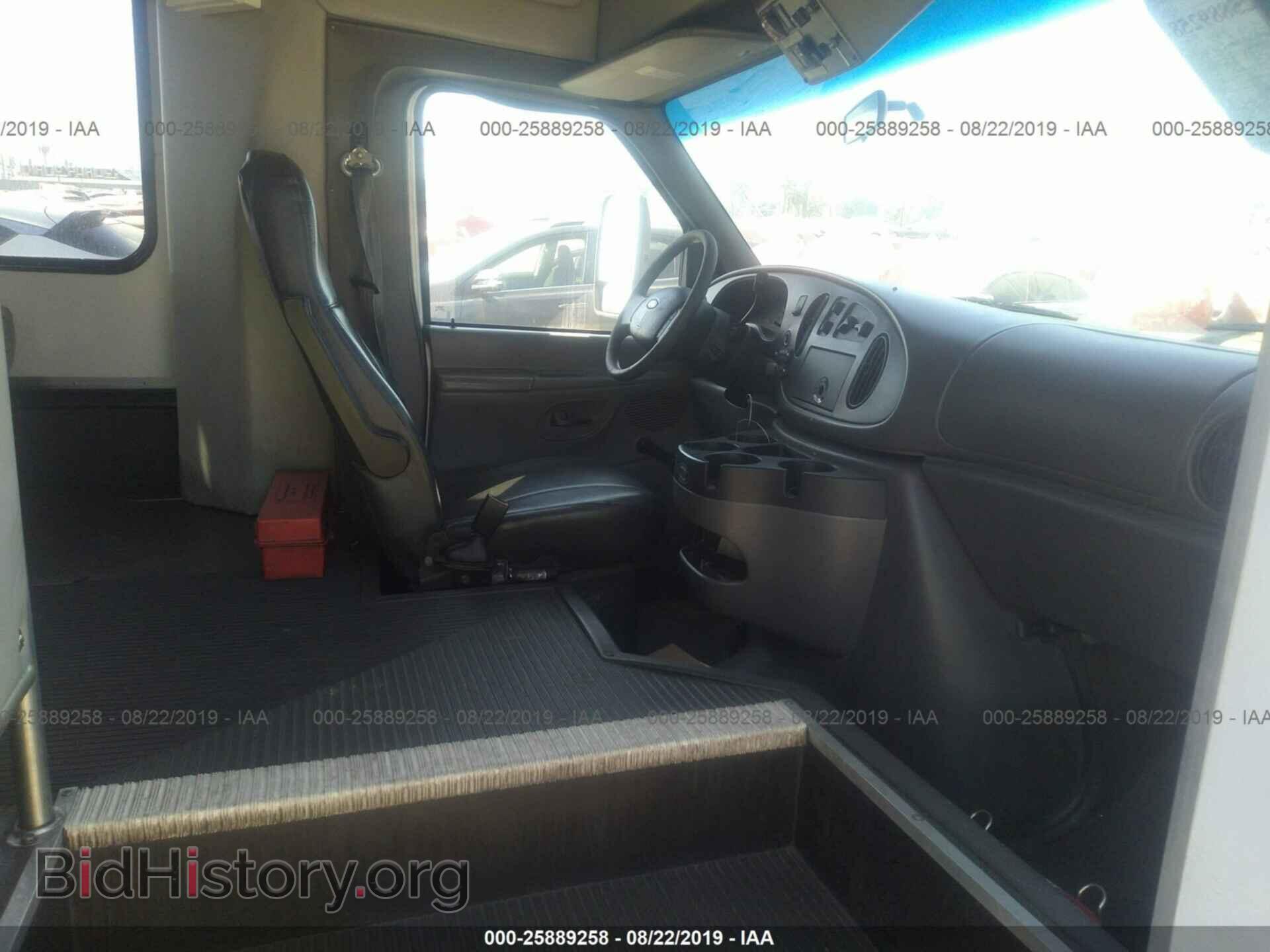 2008 FORD ECONOLINE - VIN: 1FD4E45S68DA26574 - Фото 5
