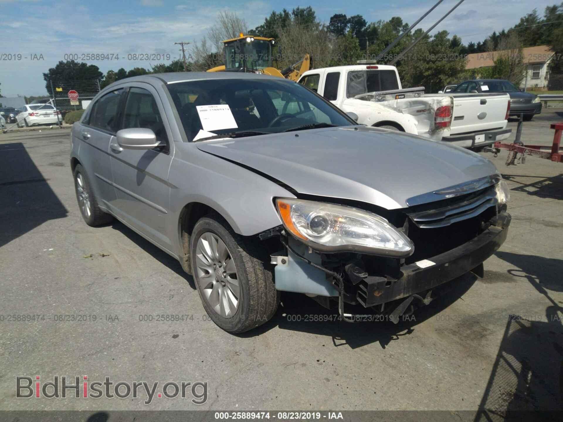 Фотография 1C3BC4FG9BN553817 - CHRYSLER 200 2011