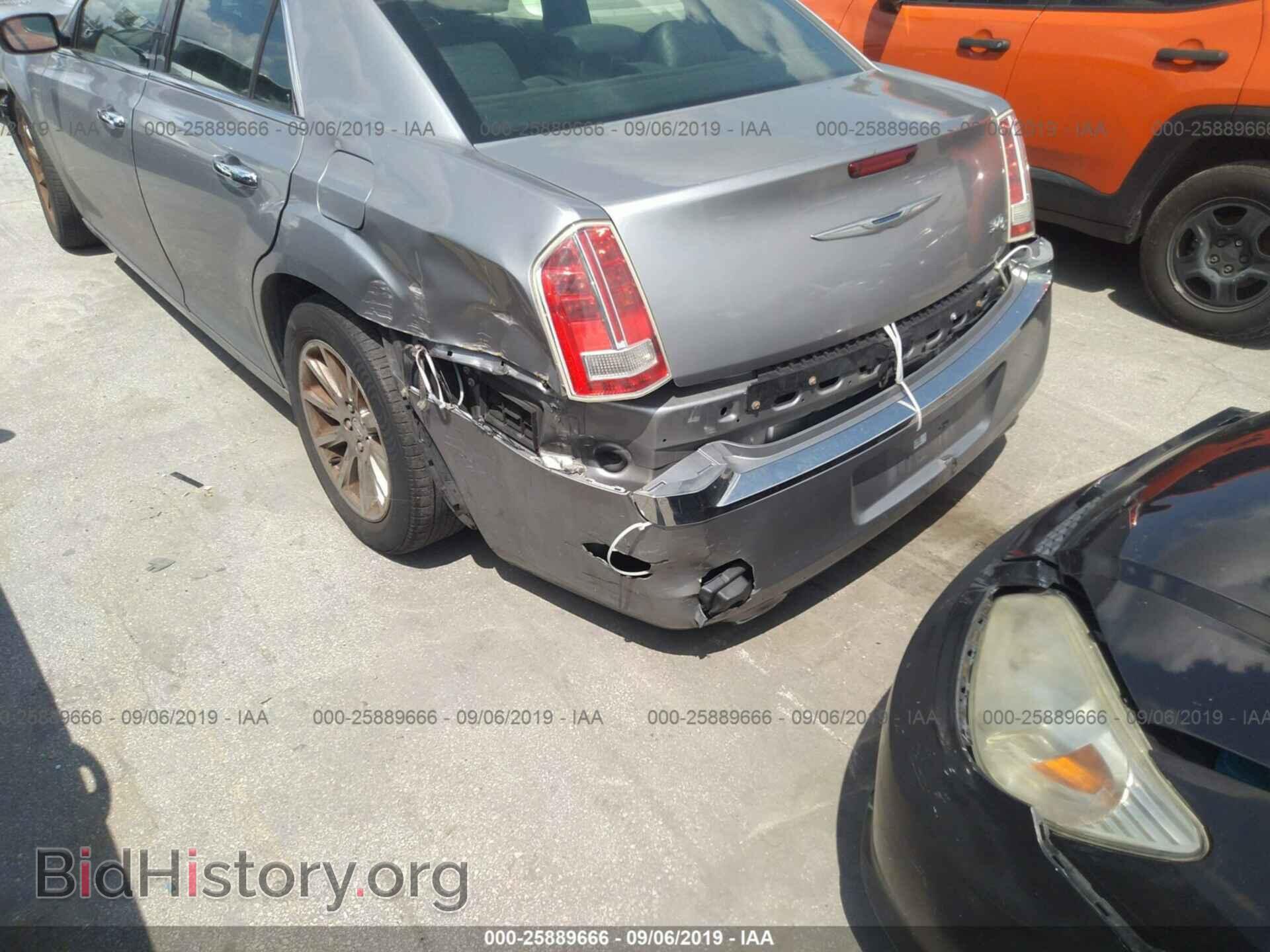 2014 CHRYSLER 300C - VIN: 2C3CCAEG9EH372928 - Фото 6