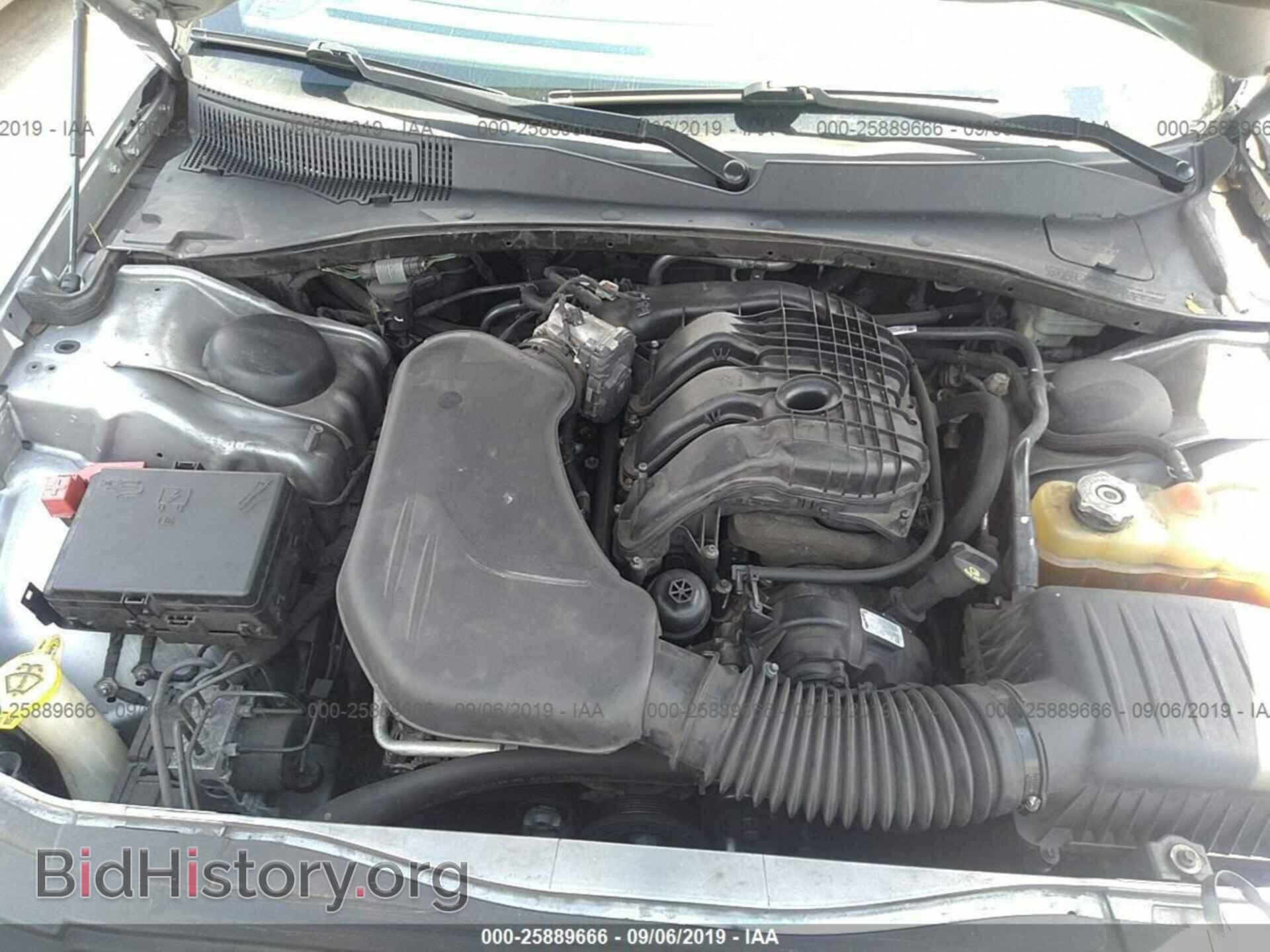 2014 CHRYSLER 300C - VIN: 2C3CCAEG9EH372928 - Фото 10