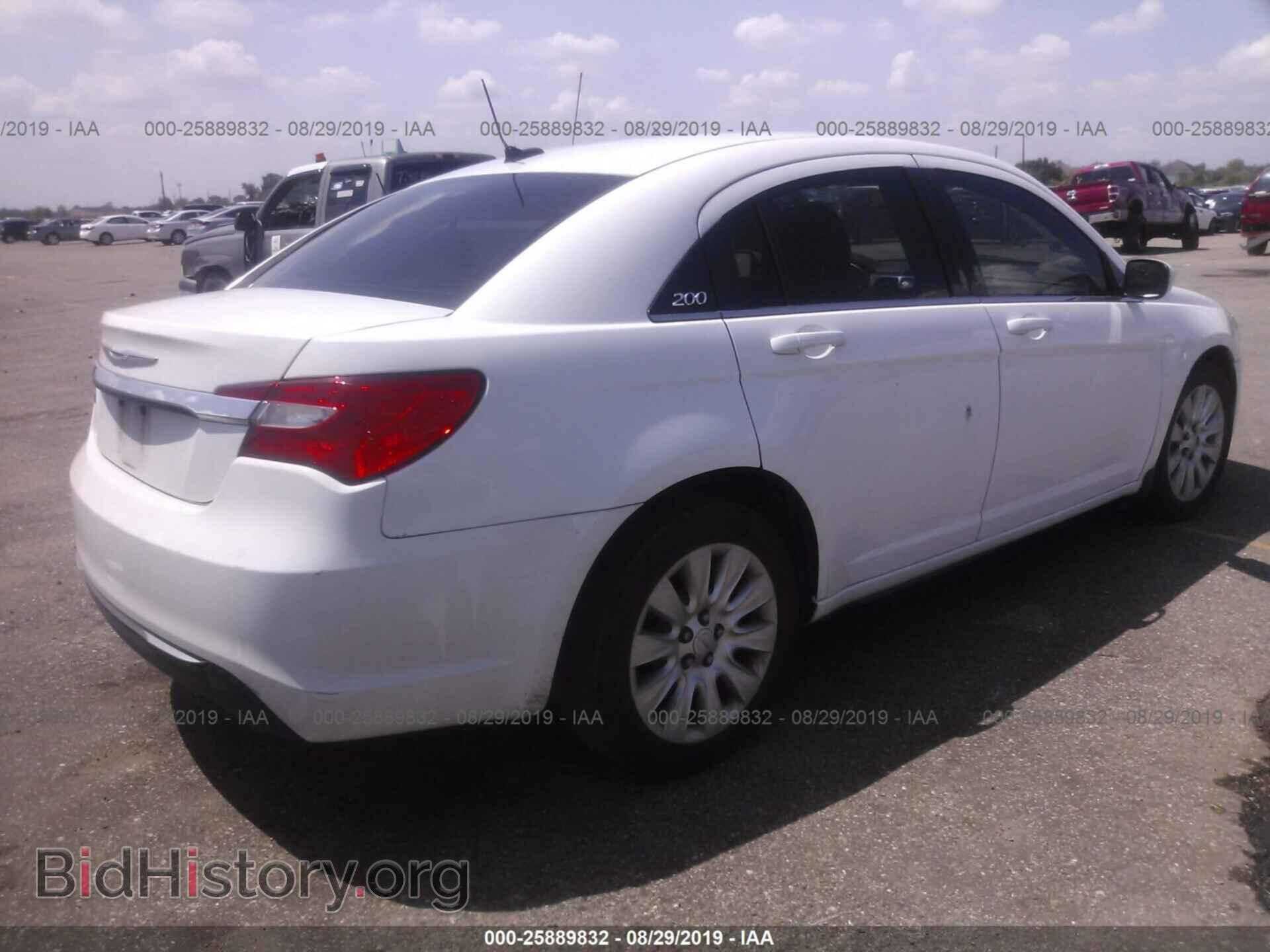 2012 CHRYSLER 200 - VIN: 1C3CCBAG2CN155267 - Фото 4