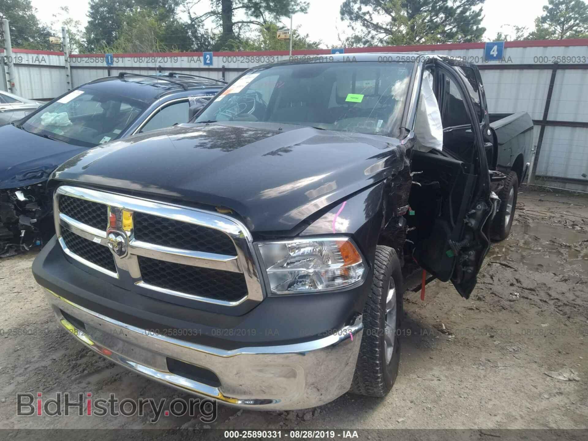 2017 RAM 1500 - VIN: 1C6RR6FT5HS806120 - Фото 2