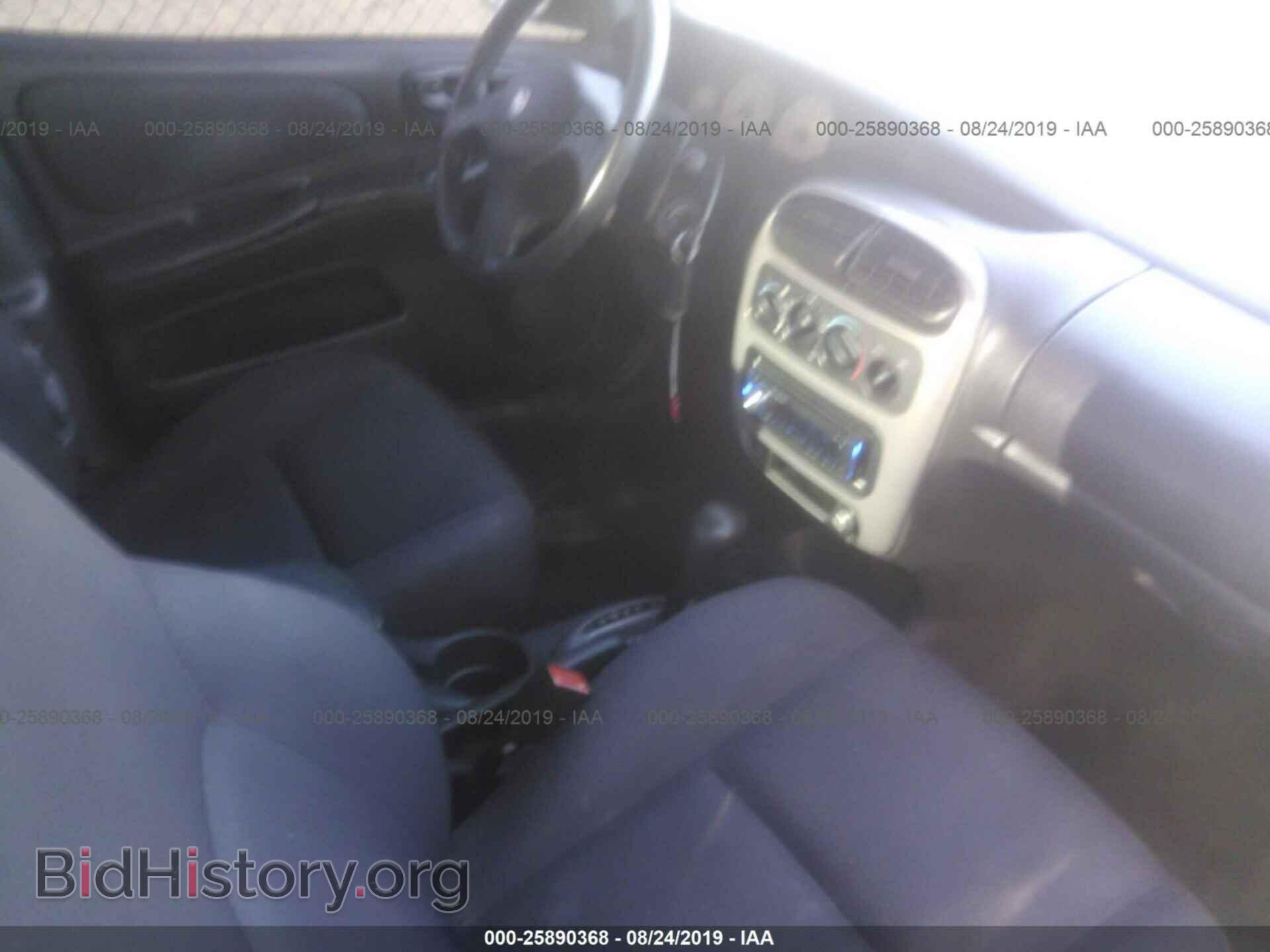 2004 DODGE NEON - VIN: 1B3ES56C64D556103 - Фото 5