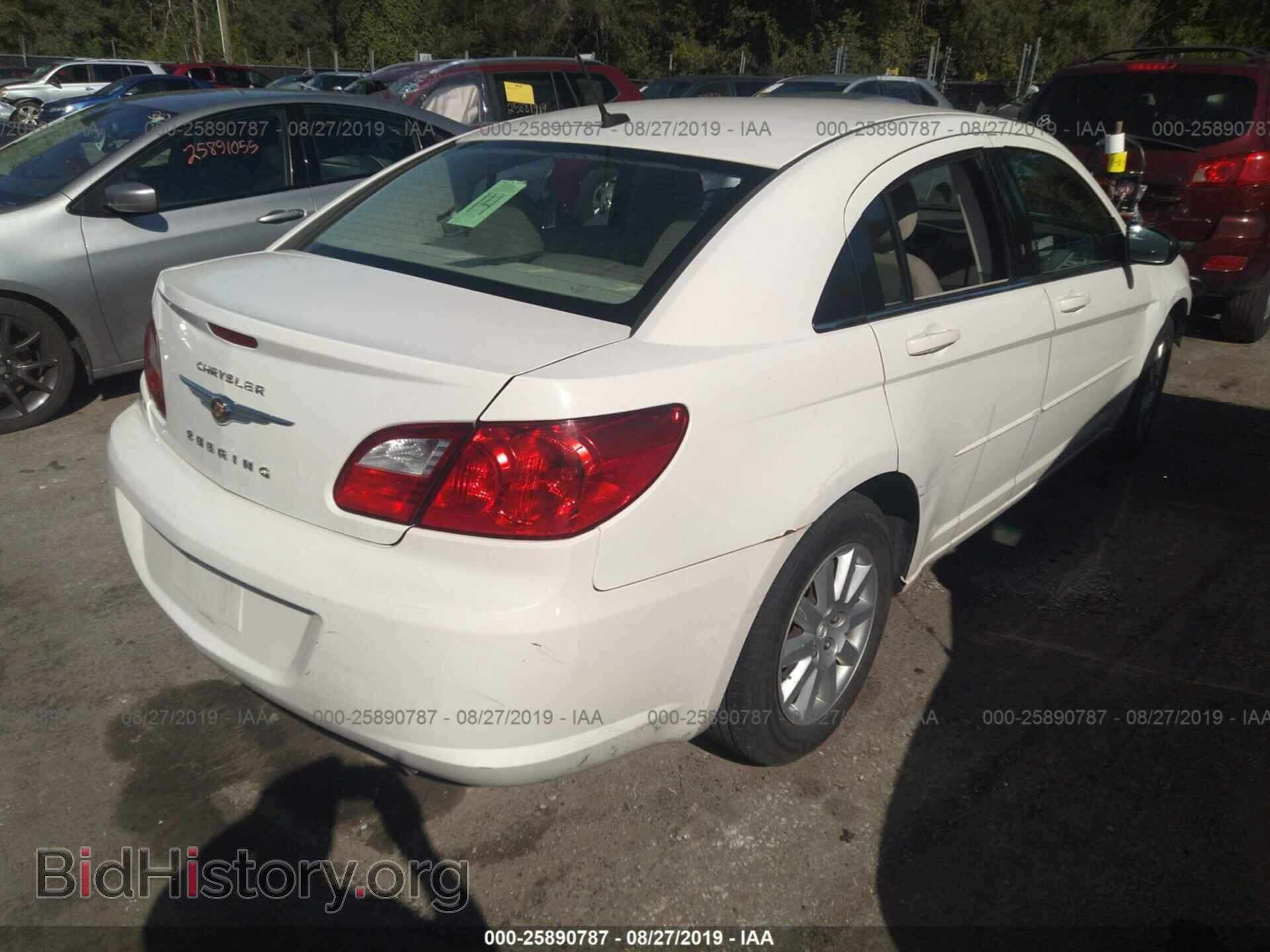 2009 CHRYSLER SEBRING - VIN: 1C3LC46B99N558048 - Фото 4