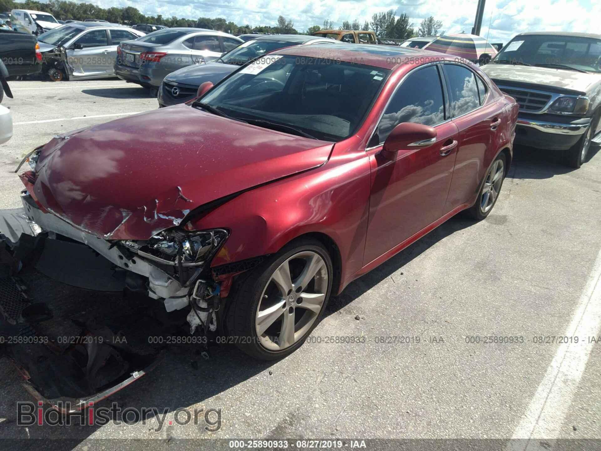2011 LEXUS IS - VIN: JTHBF5C23B5133244 - Photo 2