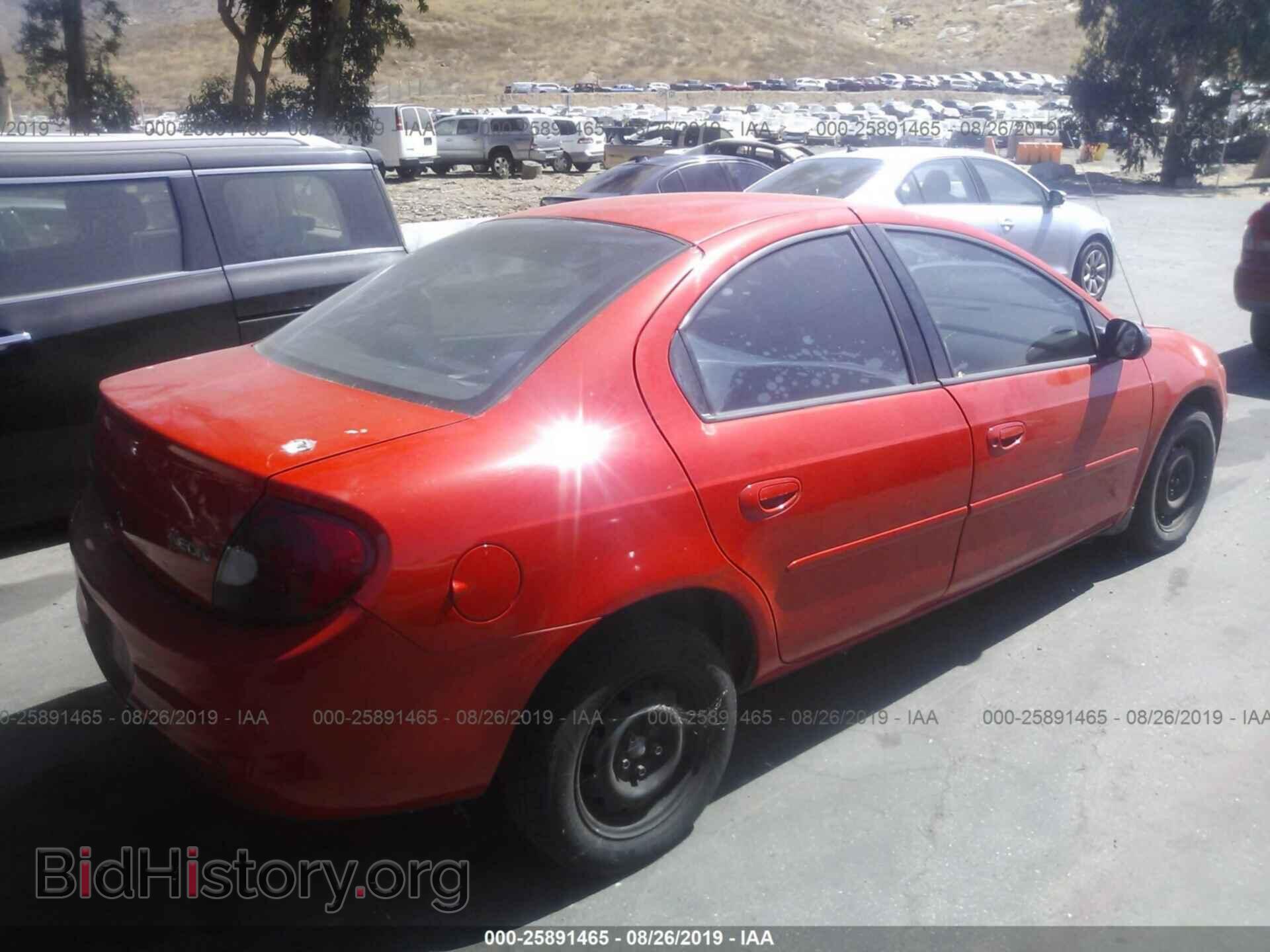 2002 Dodge Neon - VIN: 1B3ES26C12D507631 - Photo 4