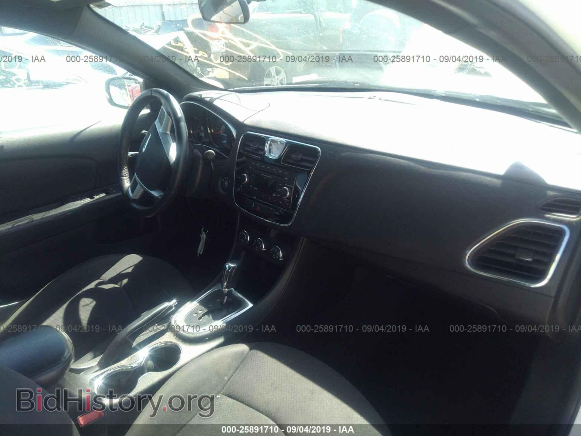 2014 CHRYSLER 200 - VIN: 1C3CCBBG7EN106969 - Фото 5