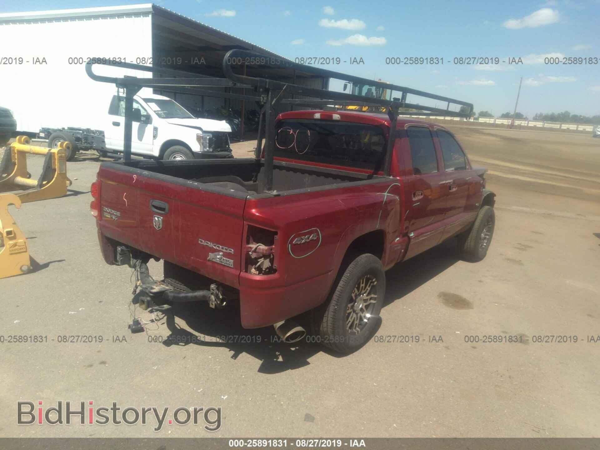 2011 DODGE DAKOTA - VIN: 1D7RW3GP6BS579504 - Фото 4