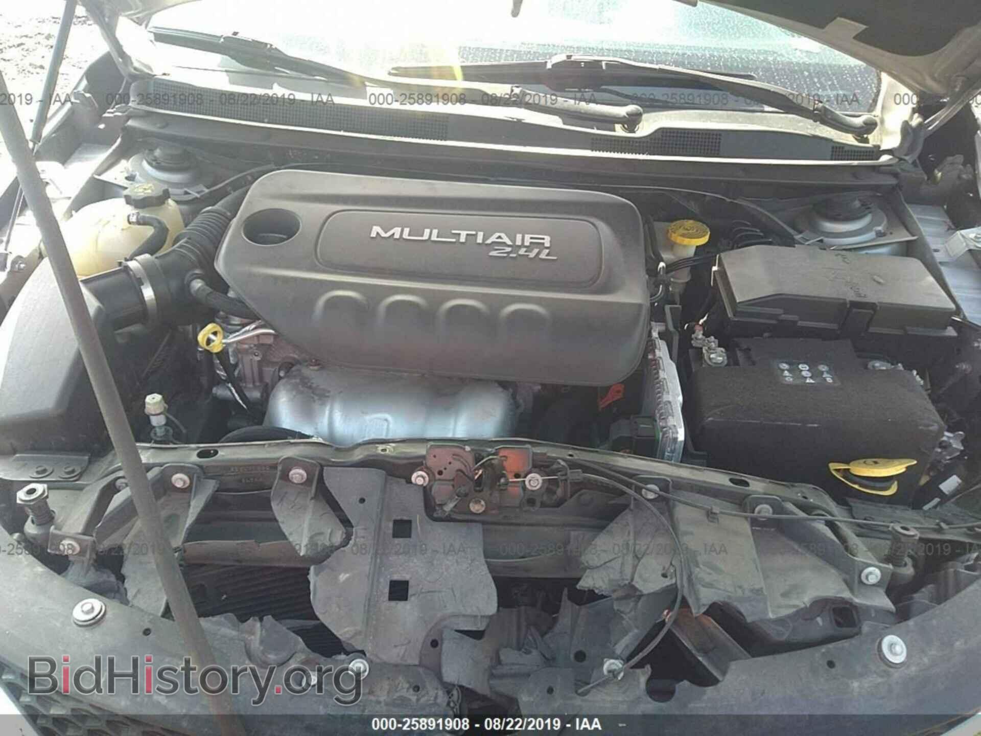 2015 CHRYSLER 200 - VIN: 1C3CCCAB2FN587579 - Photo 10