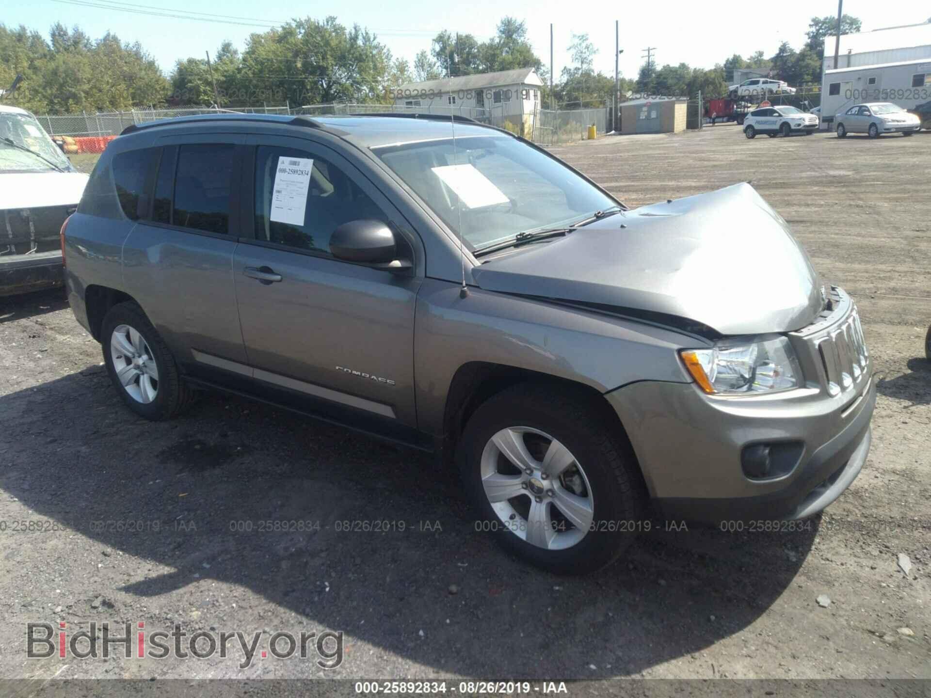 Фотография 1J4NF1FB7BD283084 - JEEP COMPASS 2011