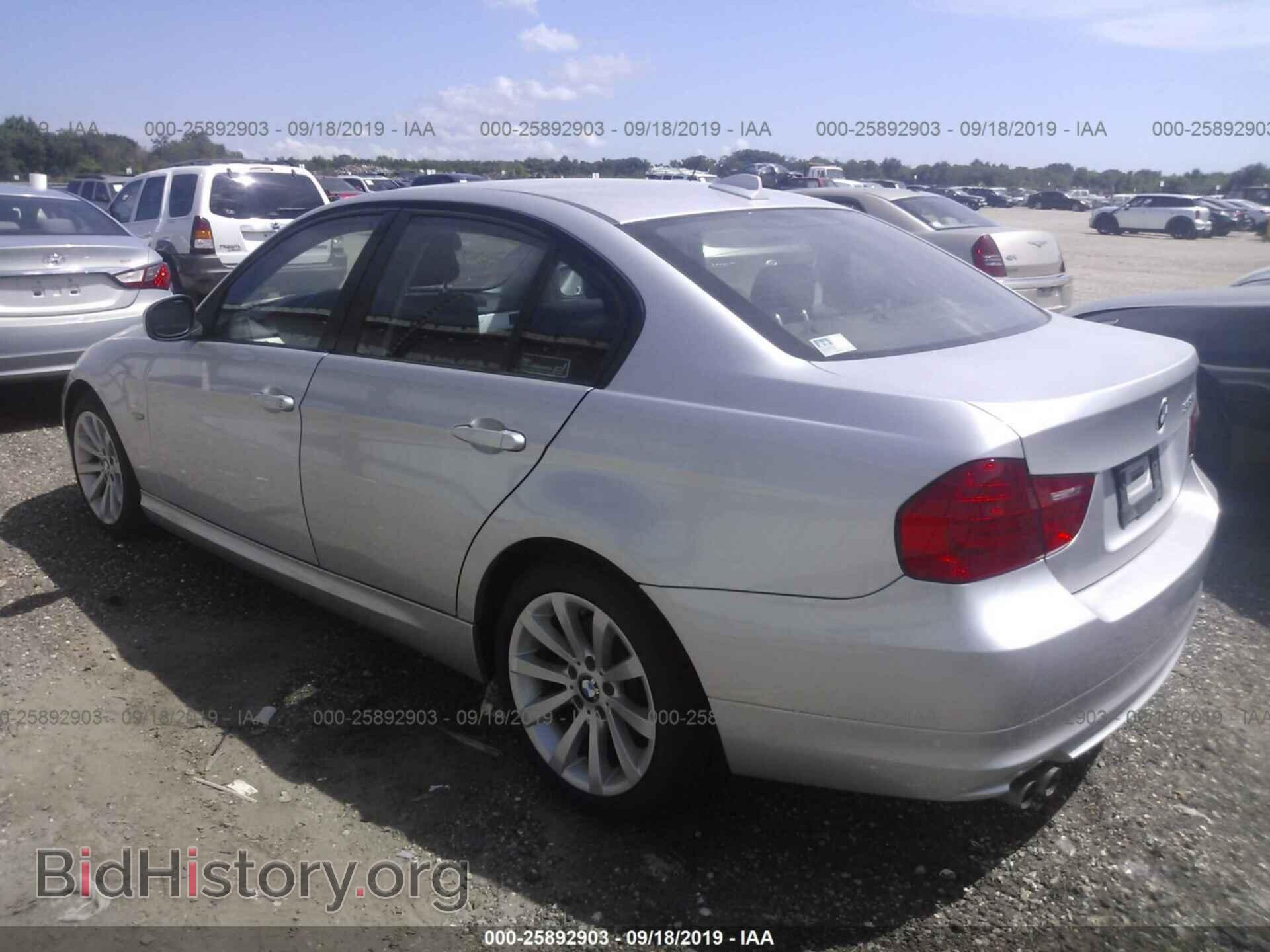 2011 BMW 328 - VIN: WBAPH7C53BE680650 - Photo 3